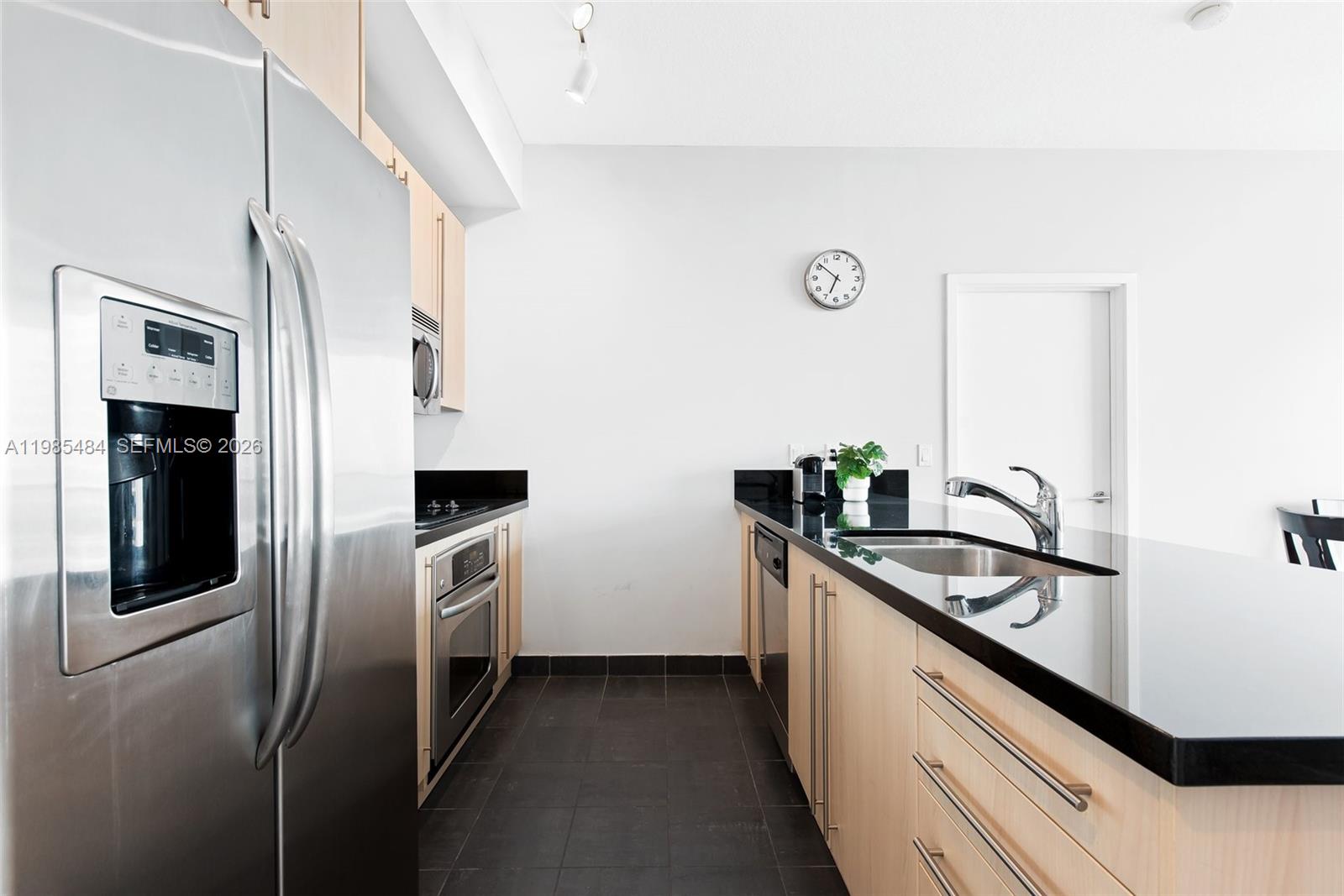 image Axis on Brickell South5