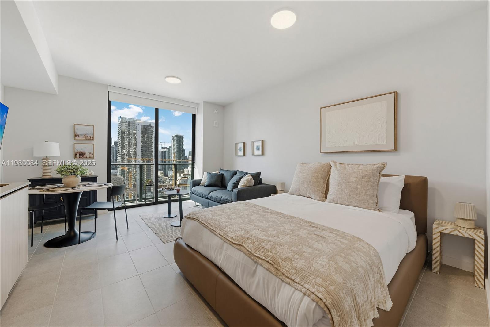 image 501 FIRST Residences15