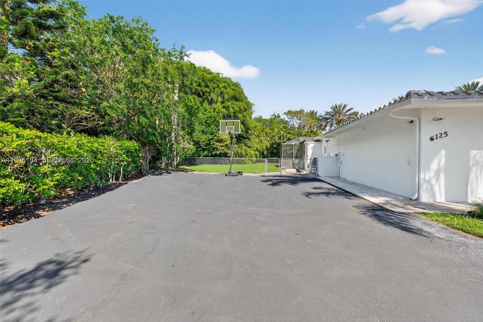 6125 SW 109th St Pinecrest, FL 33156