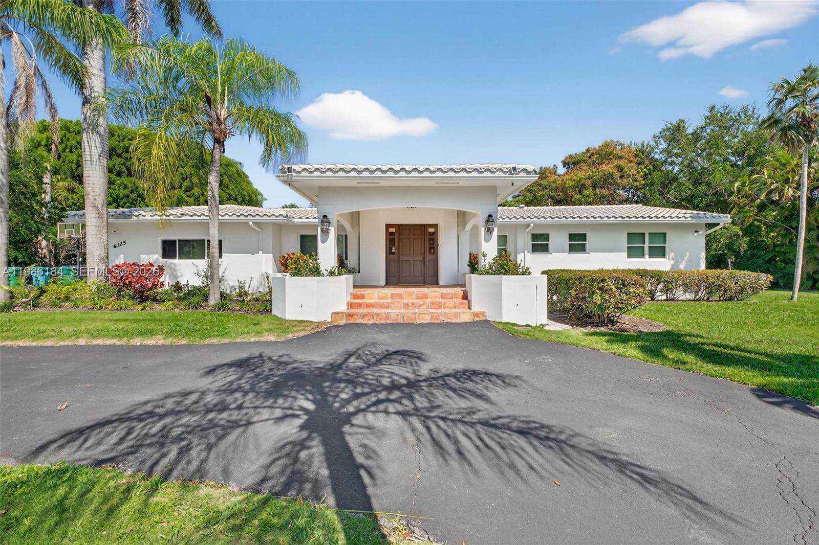 6125 SW 109th St Pinecrest, FL 33156