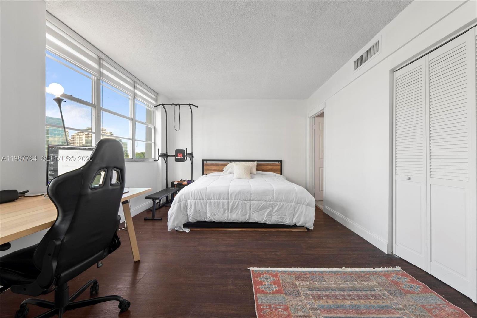 801 Brickell Bay Dr #361 Miami, FL 33131