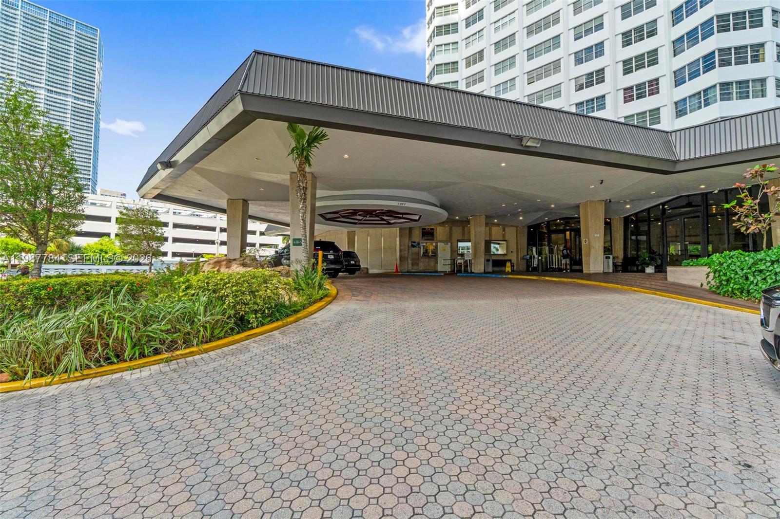 801 Brickell Bay Dr #361 Miami, FL 33131