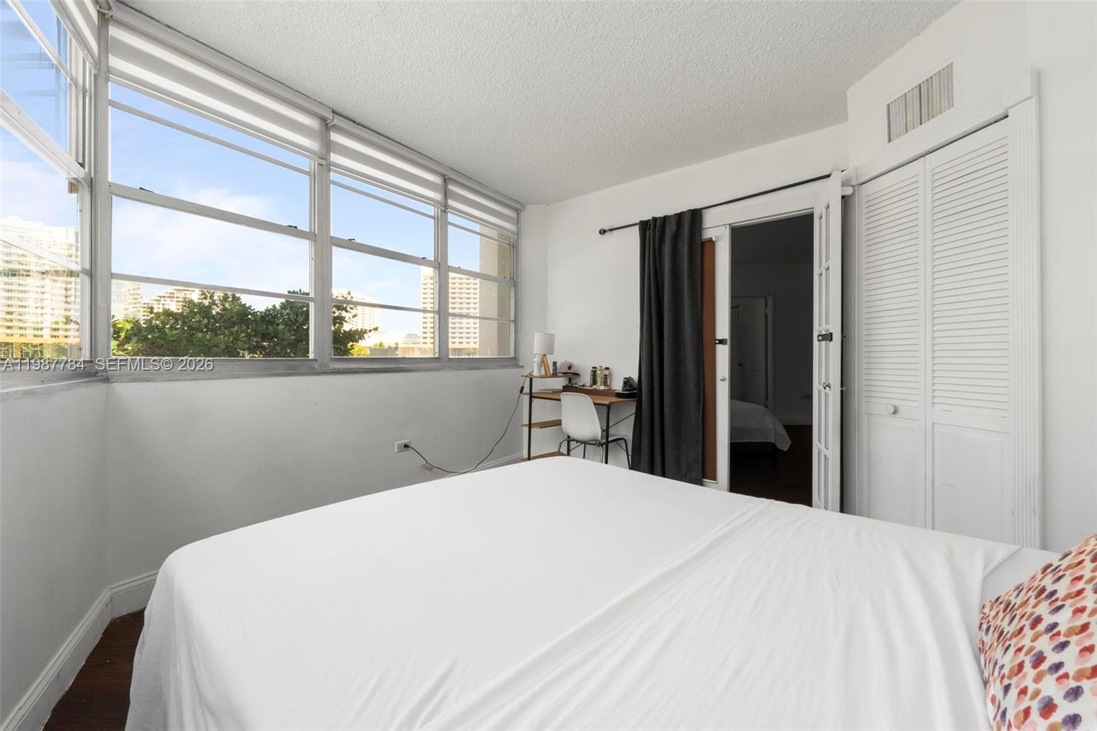 801 Brickell Bay Dr #361 Miami, FL 33131