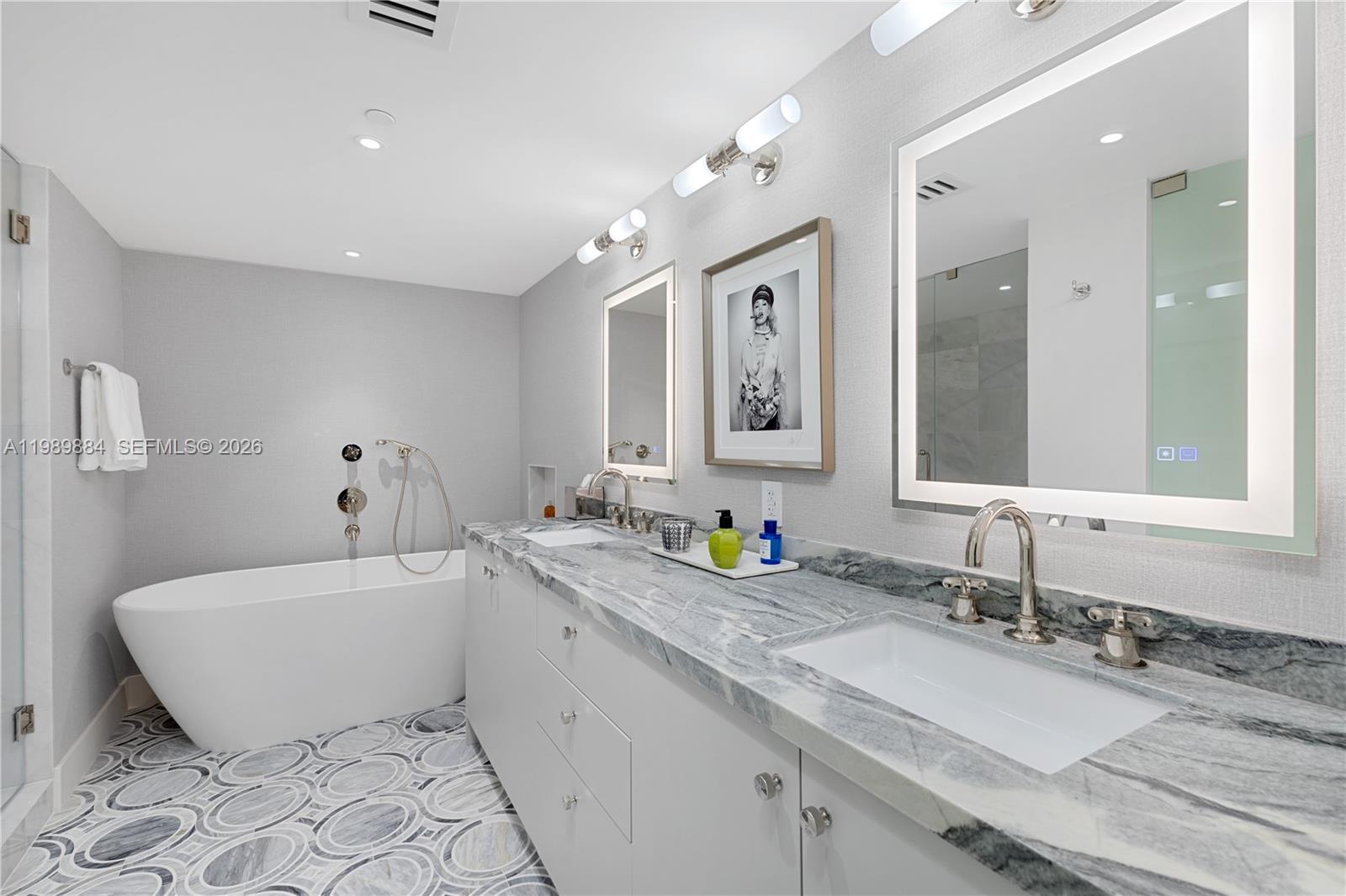 image Sunset Harbour South24