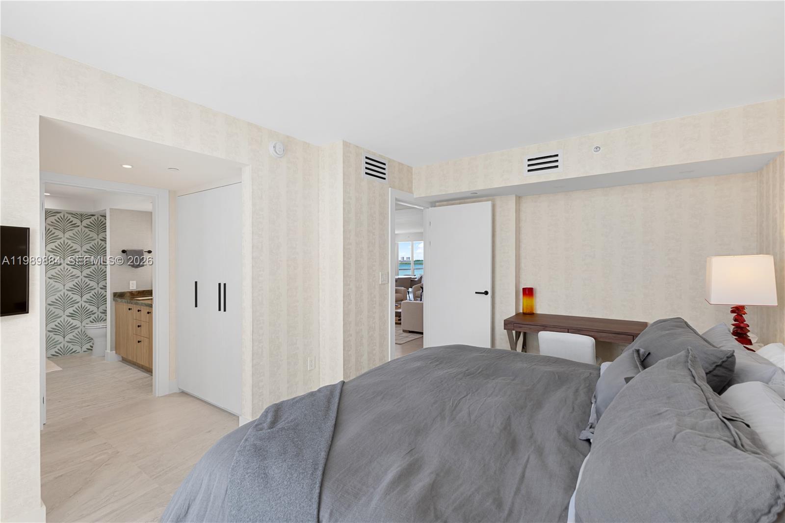 image Sunset Harbour South31