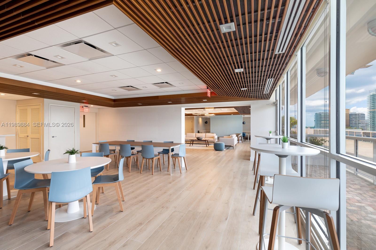 image Sunset Harbour South48