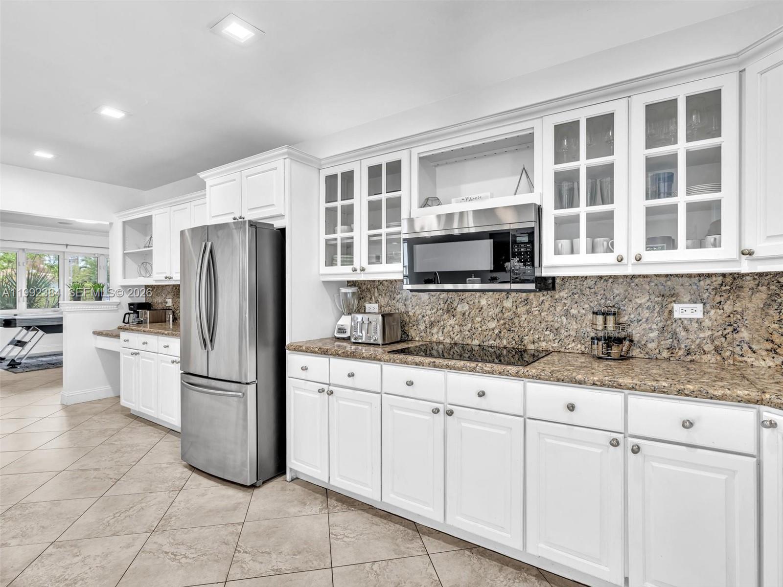 413 Tamarind Dr Hallandale Beach, FL 33009