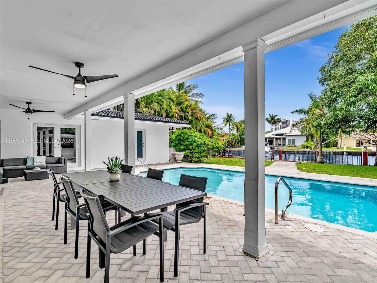 413 Tamarind Dr Hallandale Beach, FL 33009