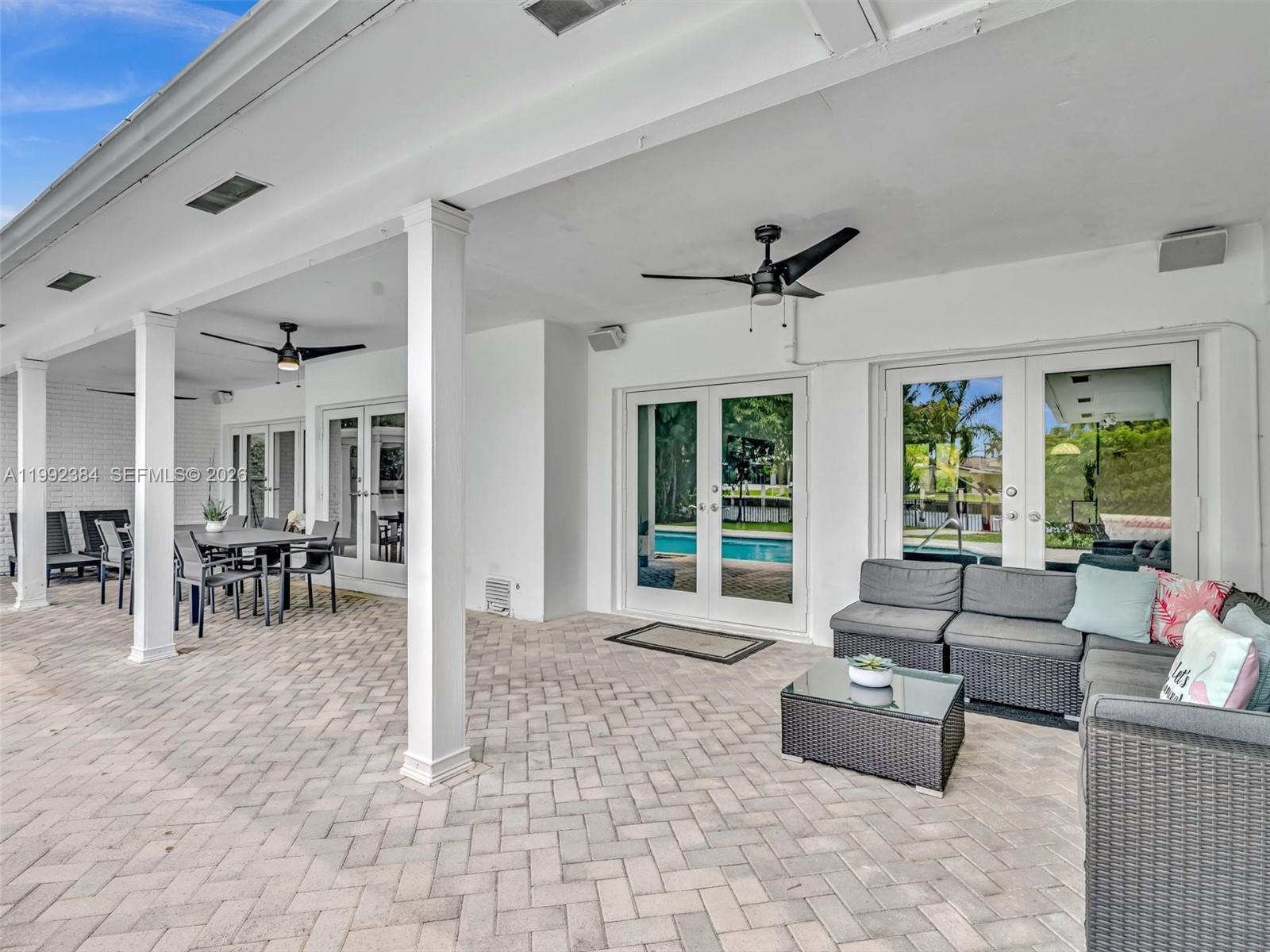 413 Tamarind Dr Hallandale Beach, FL 33009