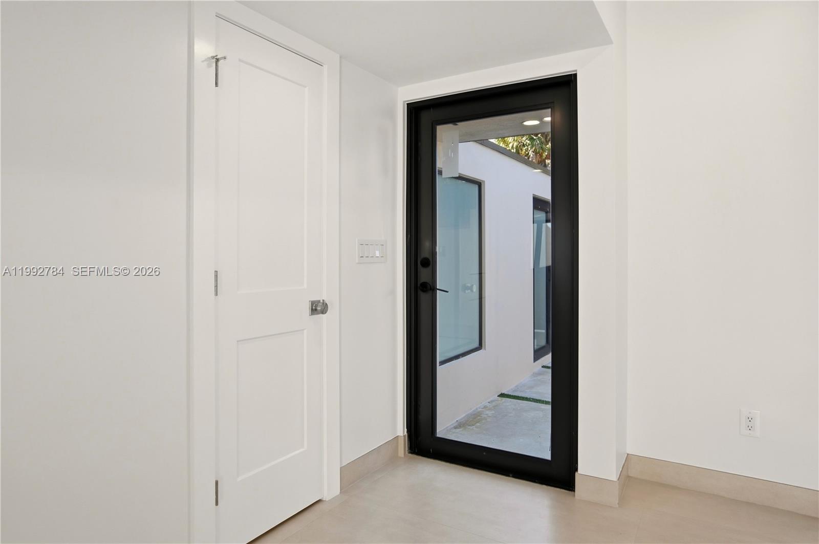 7238 Jacaranda Ln Miami Lakes, FL 33014