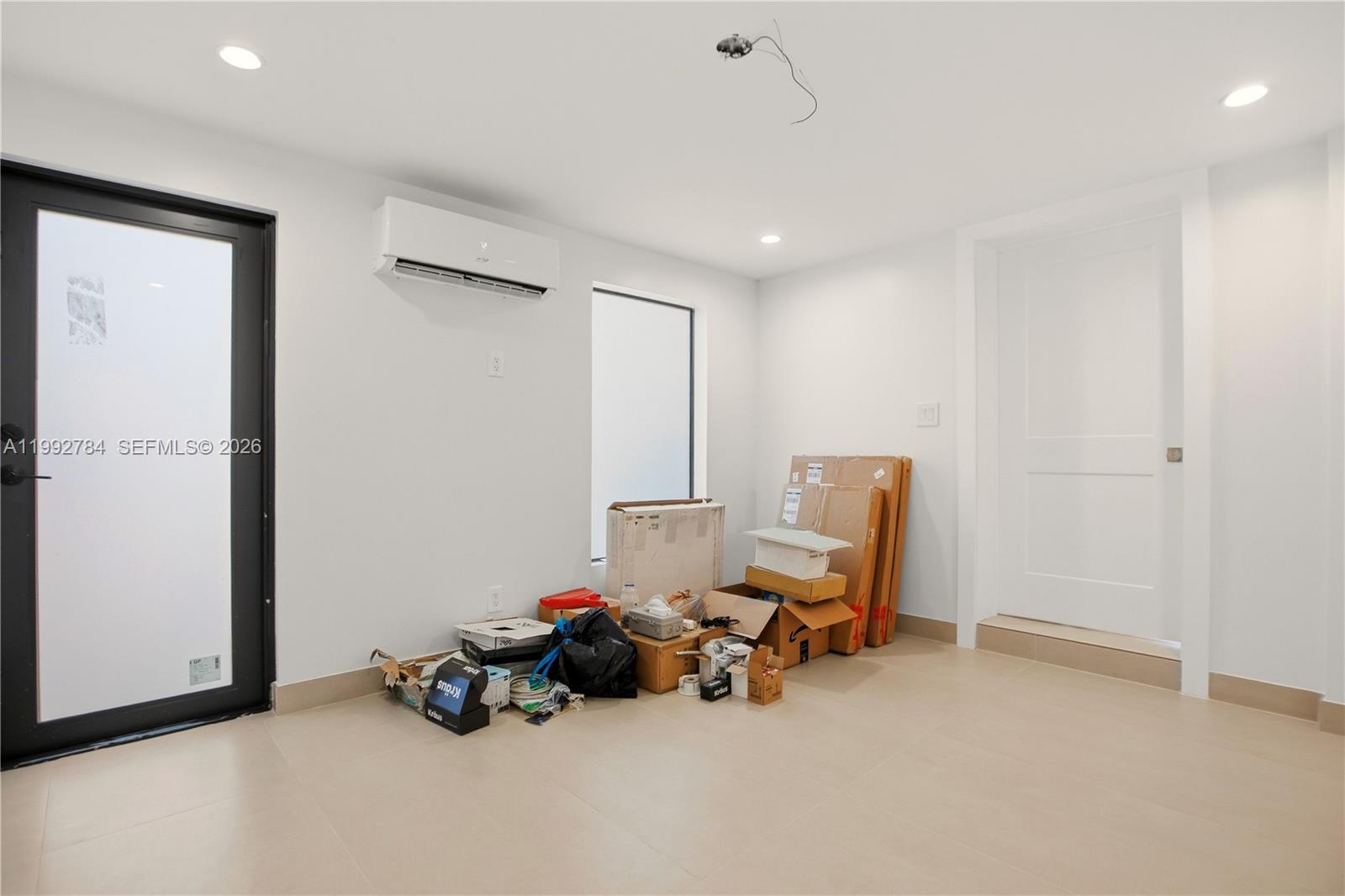 7238 Jacaranda Ln Miami Lakes, FL 33014