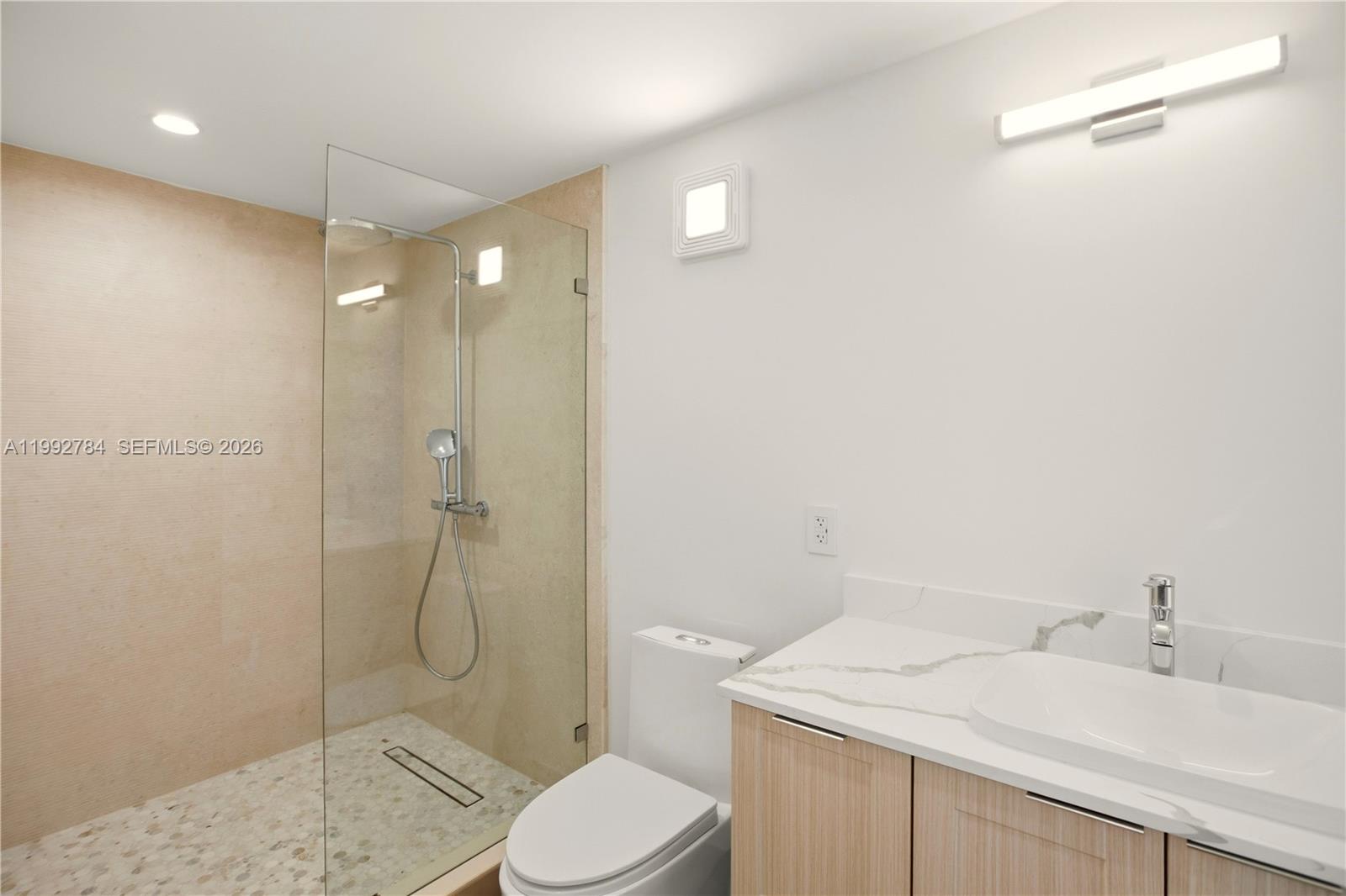 7238 Jacaranda Ln Miami Lakes, FL 33014