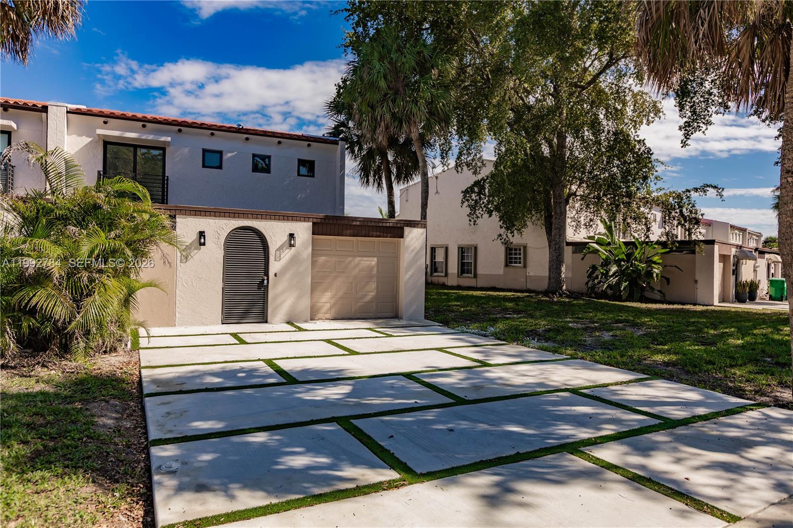 7238 Jacaranda Ln Miami Lakes, FL 33014