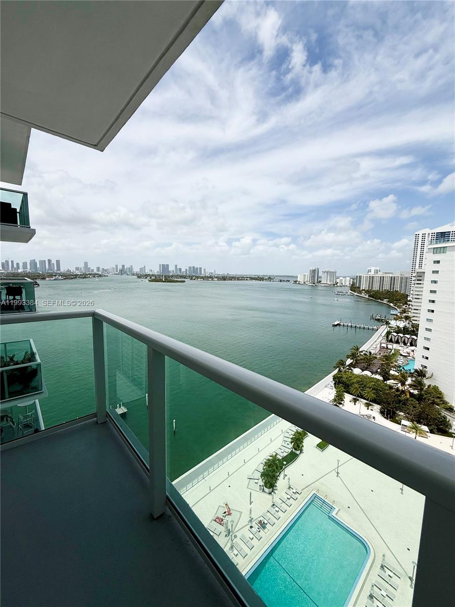 image Mirador 1000 (South Tower)1