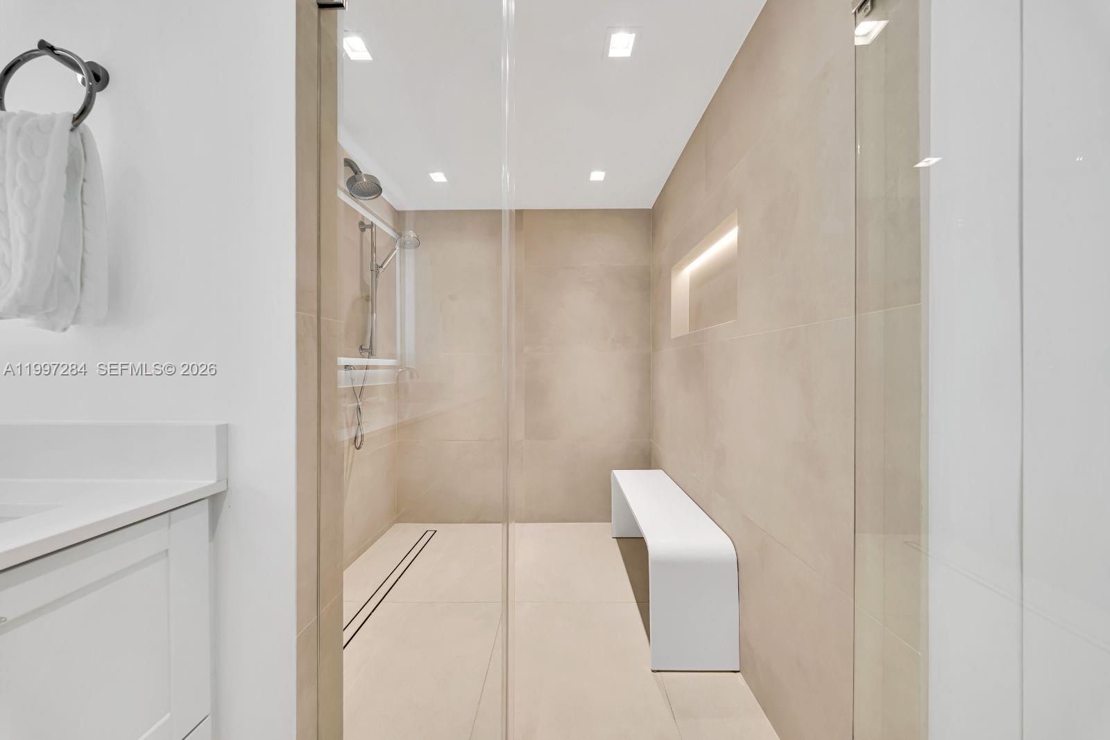 image Commodore Club South26