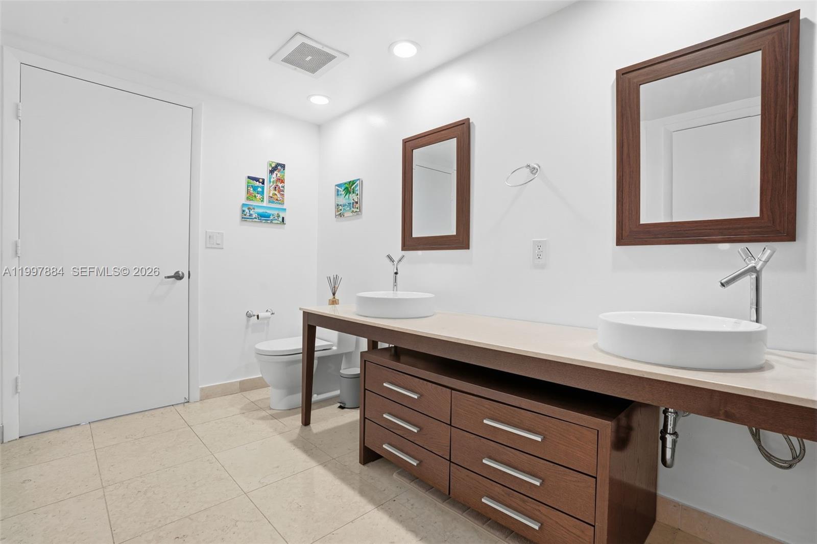 image Icon Brickell II17