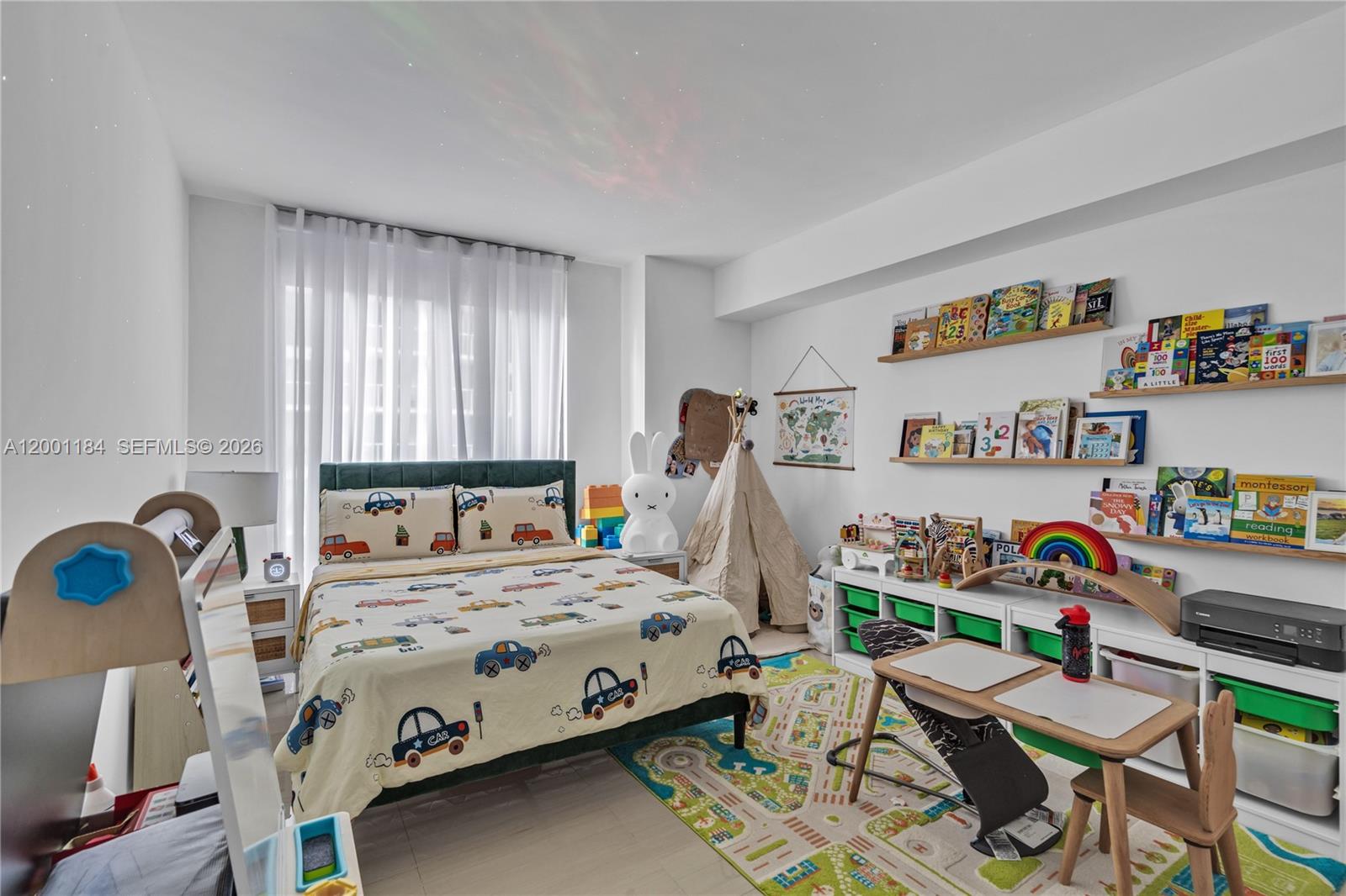 31 SE 6th St, Apt 702th Miami, FL 33131