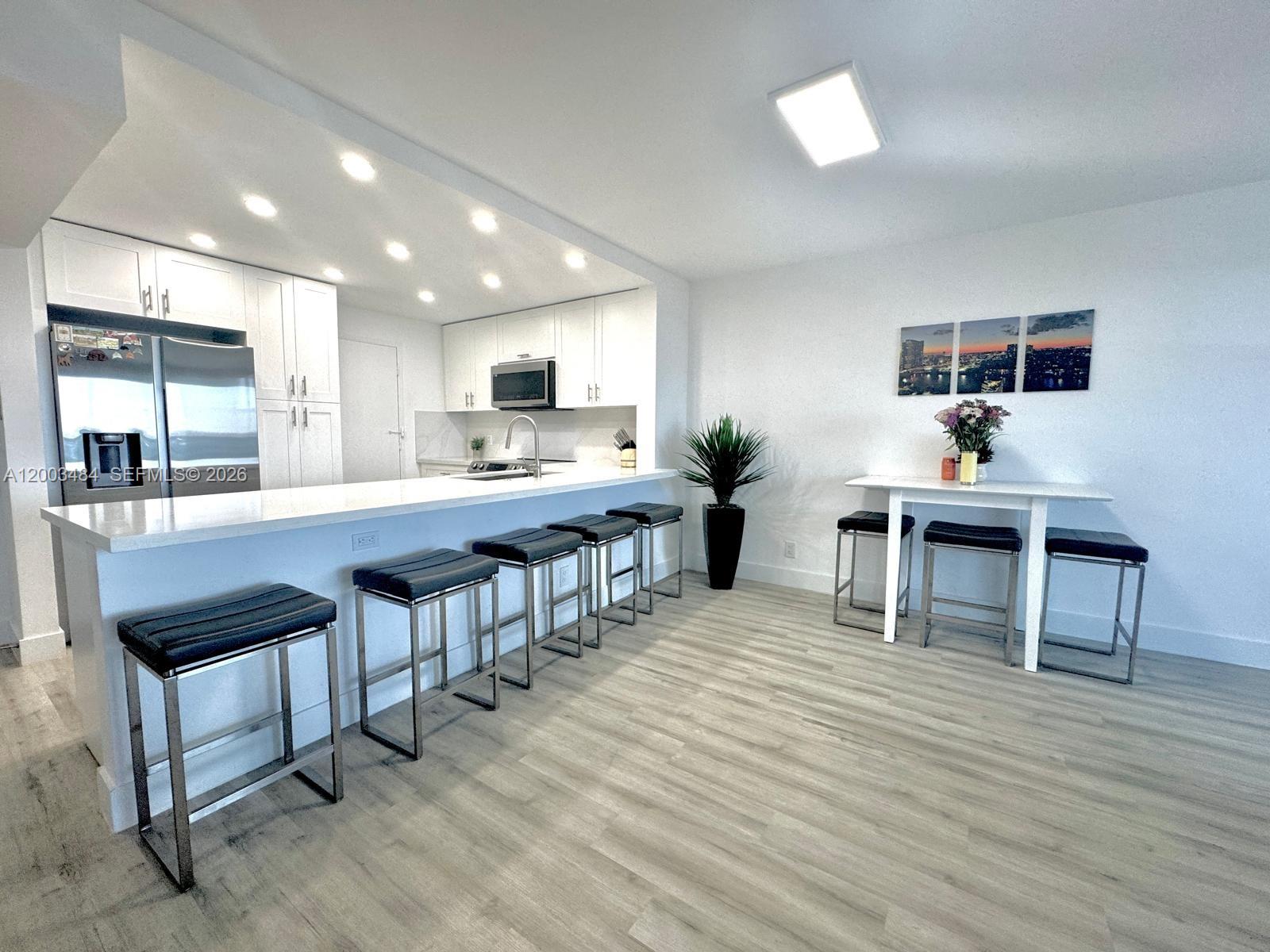 3800 S Ocean Dr #1812