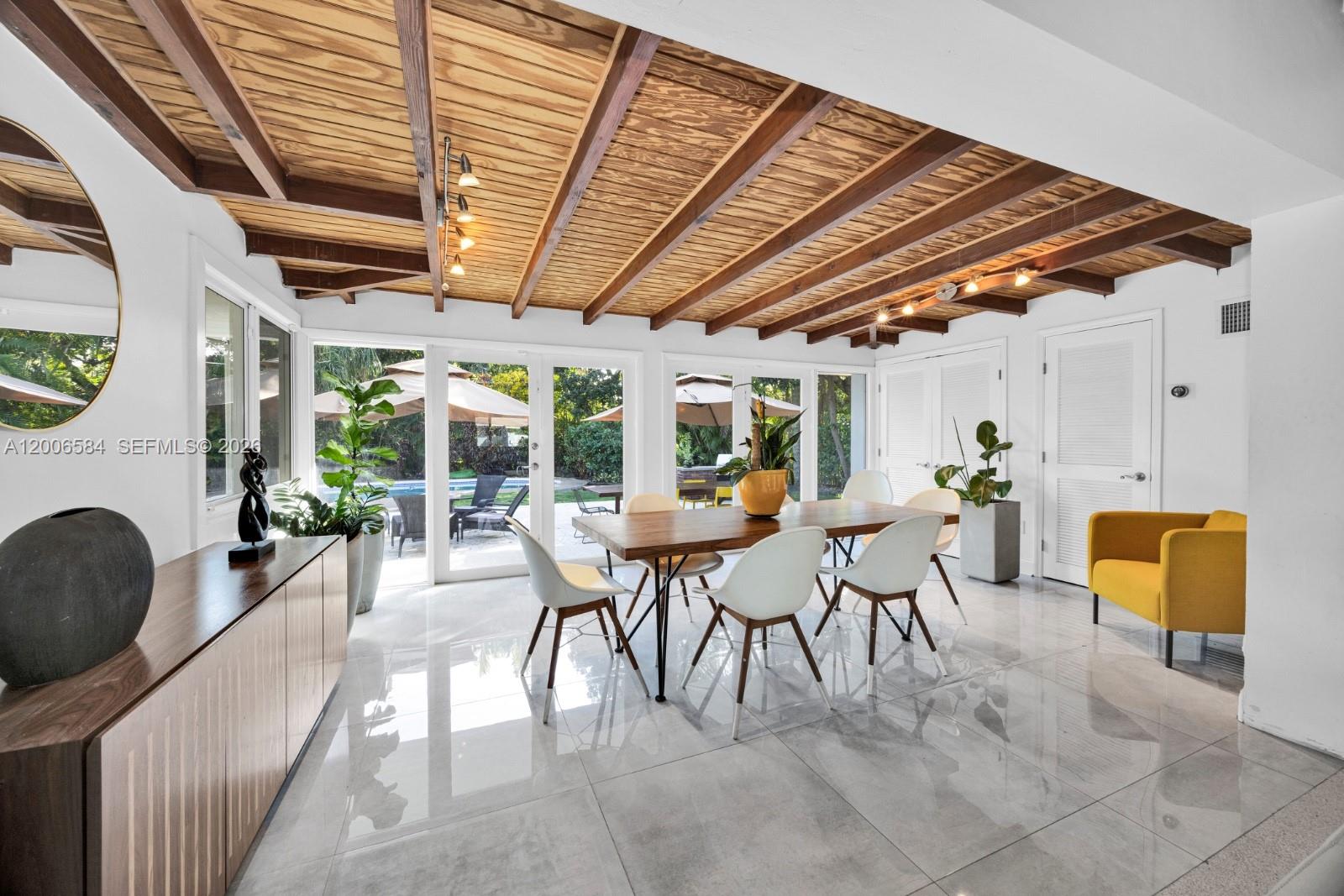 5750 SW 52nd Ter South Miami, FL 33155