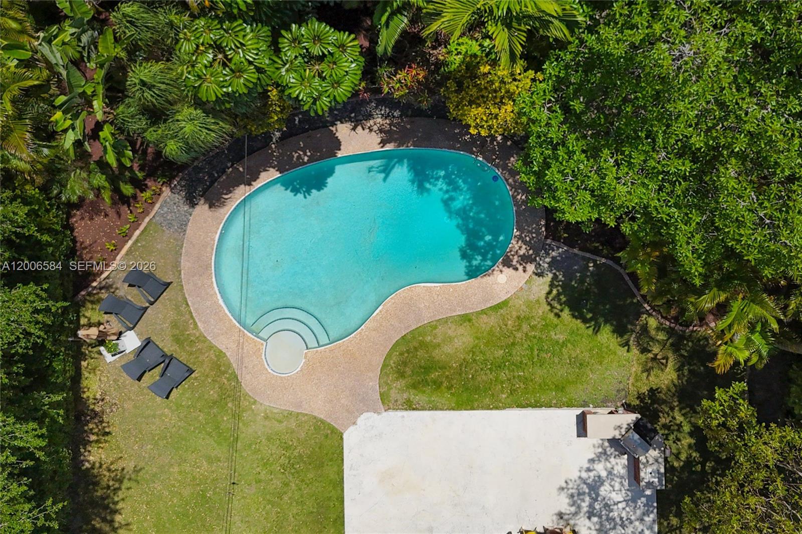 5750 SW 52nd Ter South Miami, FL 33155