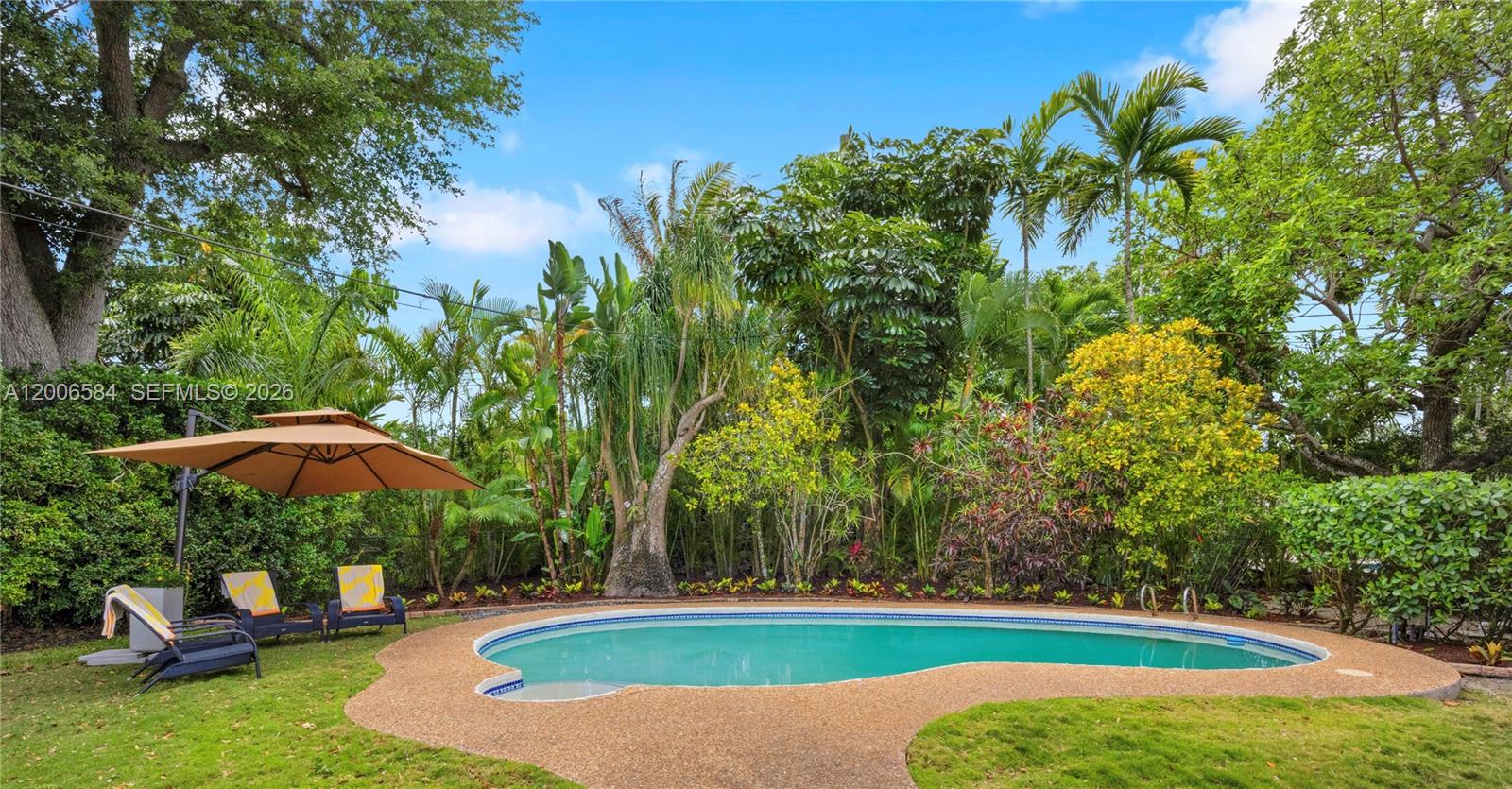 5750 SW 52nd Ter South Miami, FL 33155