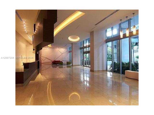 image Axis on Brickell South25