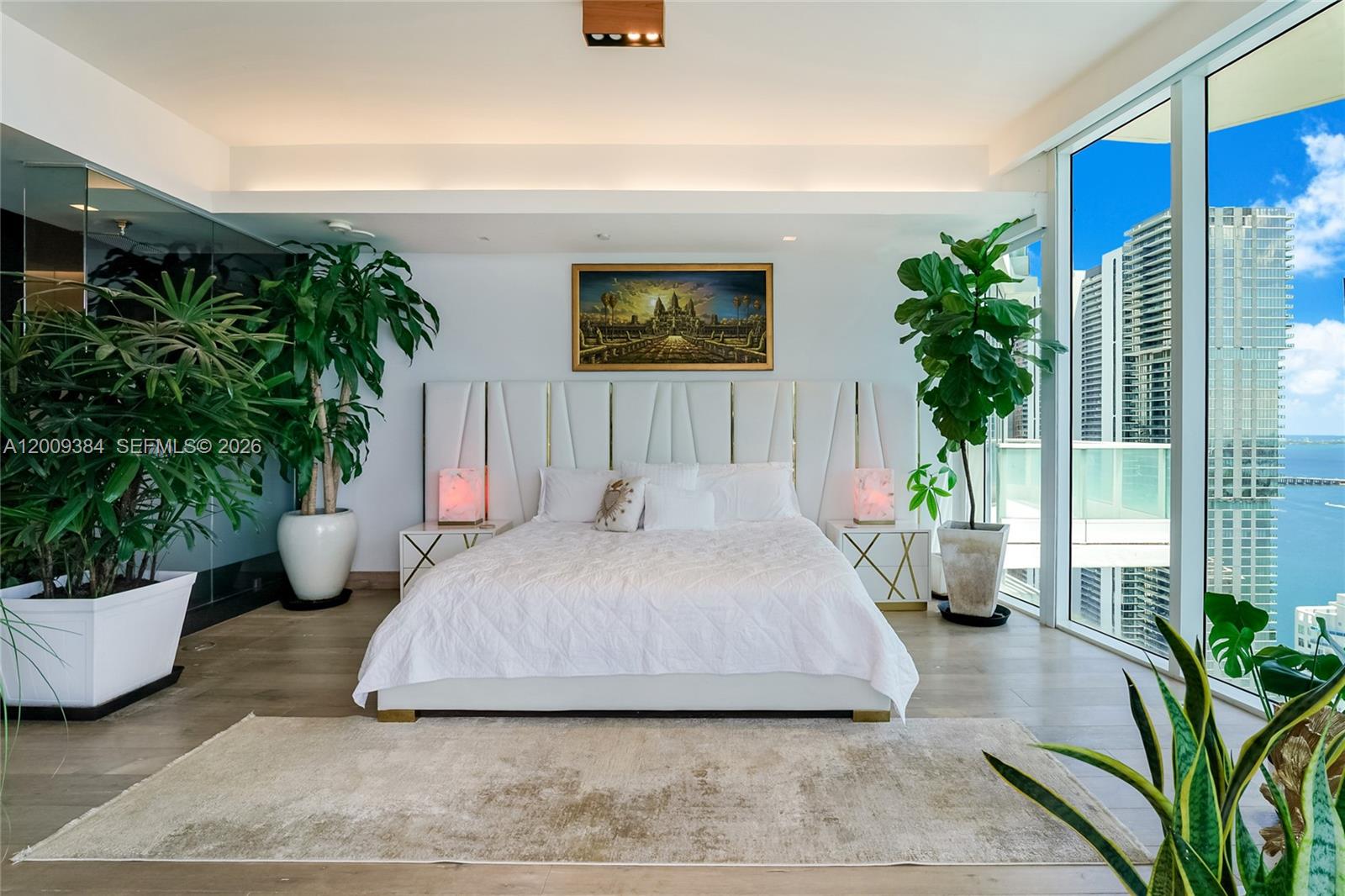 2020 N Bayshore Dr #3902 Miami, FL 33137