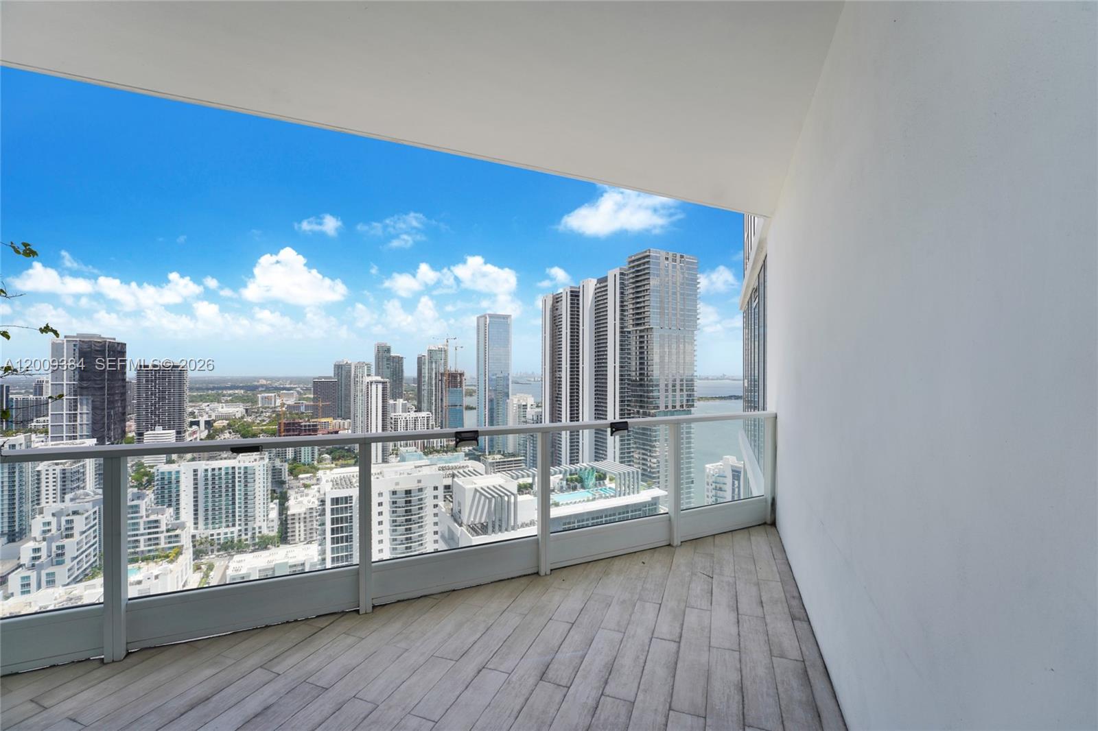 2020 N Bayshore Dr #3902 Miami, FL 33137