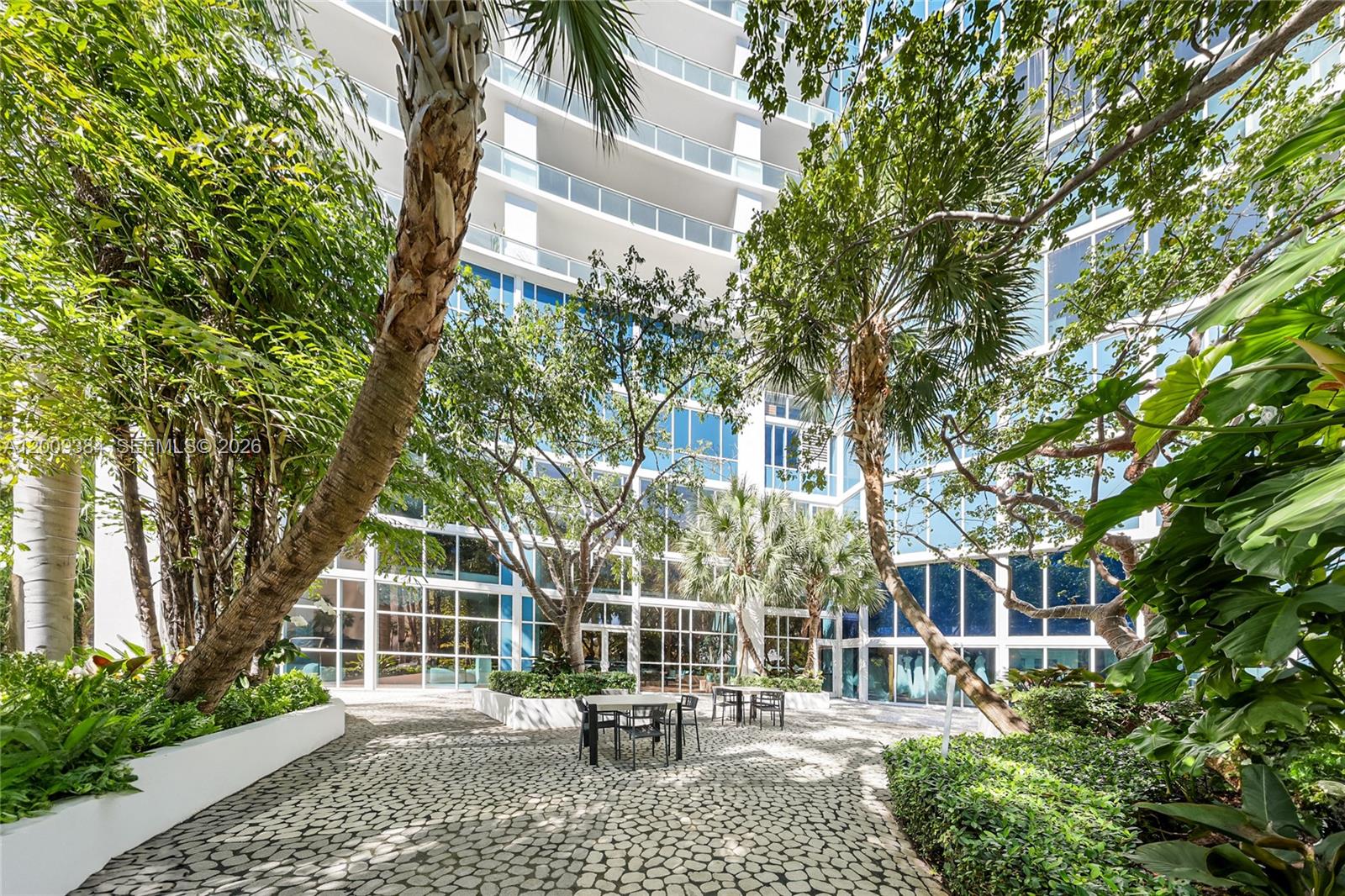 2020 N Bayshore Dr #3902 Miami, FL 33137