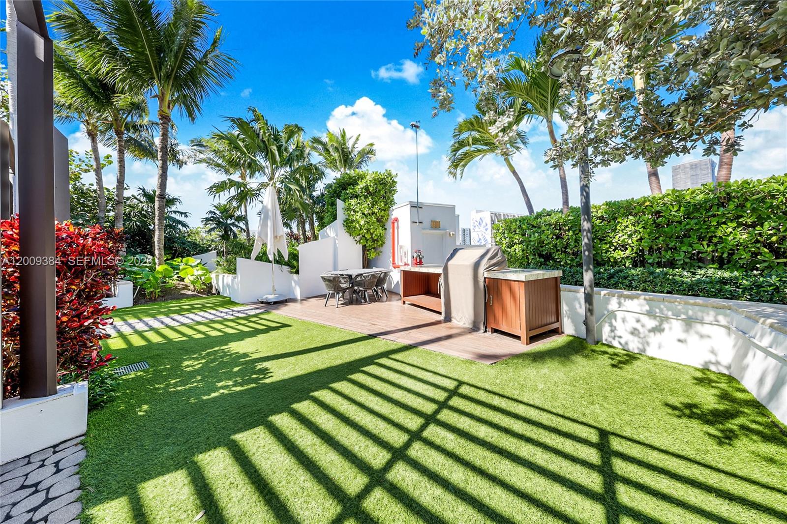 2020 N Bayshore Dr #3902 Miami, FL 33137