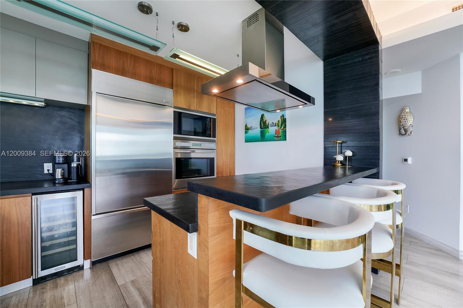 2020 N Bayshore Dr #3902 Miami, FL 33137