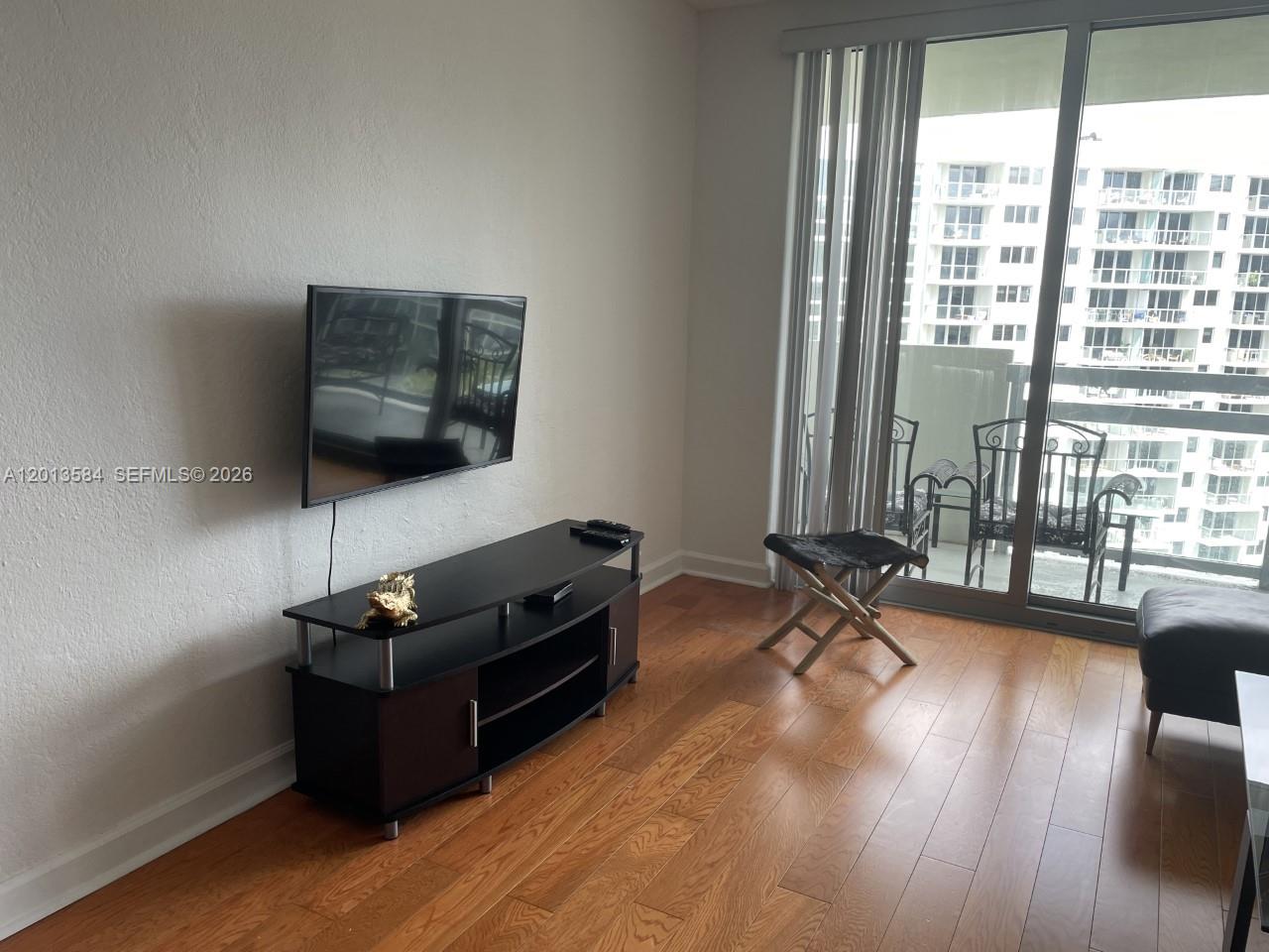 1500 Bay Rd #1142S Miami Beach, FL 33139
