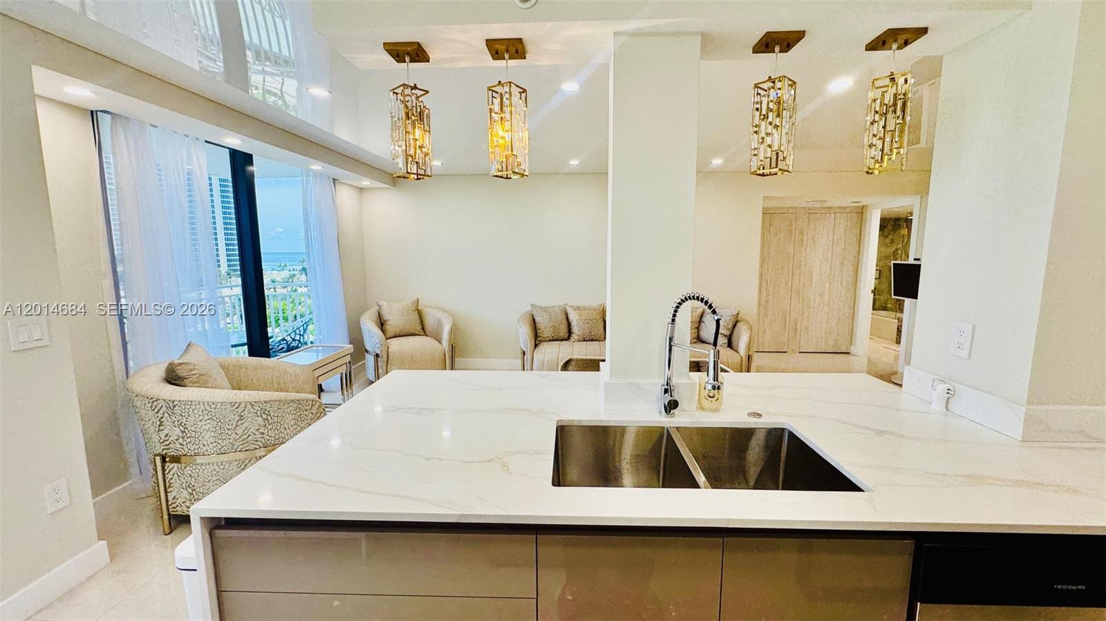 210 174th St #811 Sunny Isles Beach, FL 33160