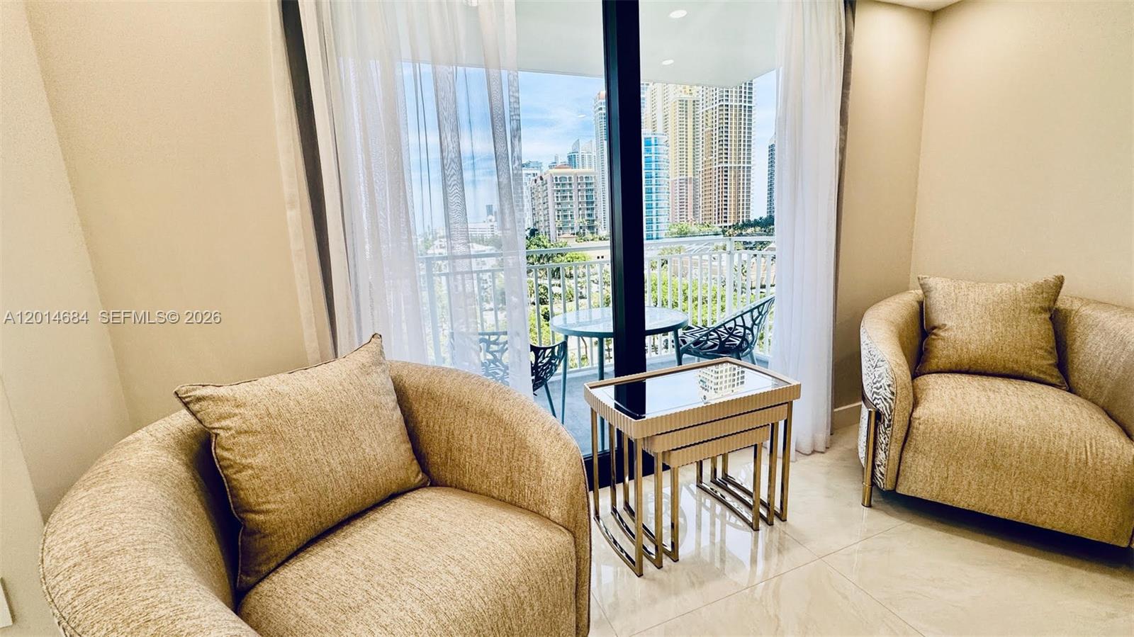 210 174th St #811 Sunny Isles Beach, FL 33160