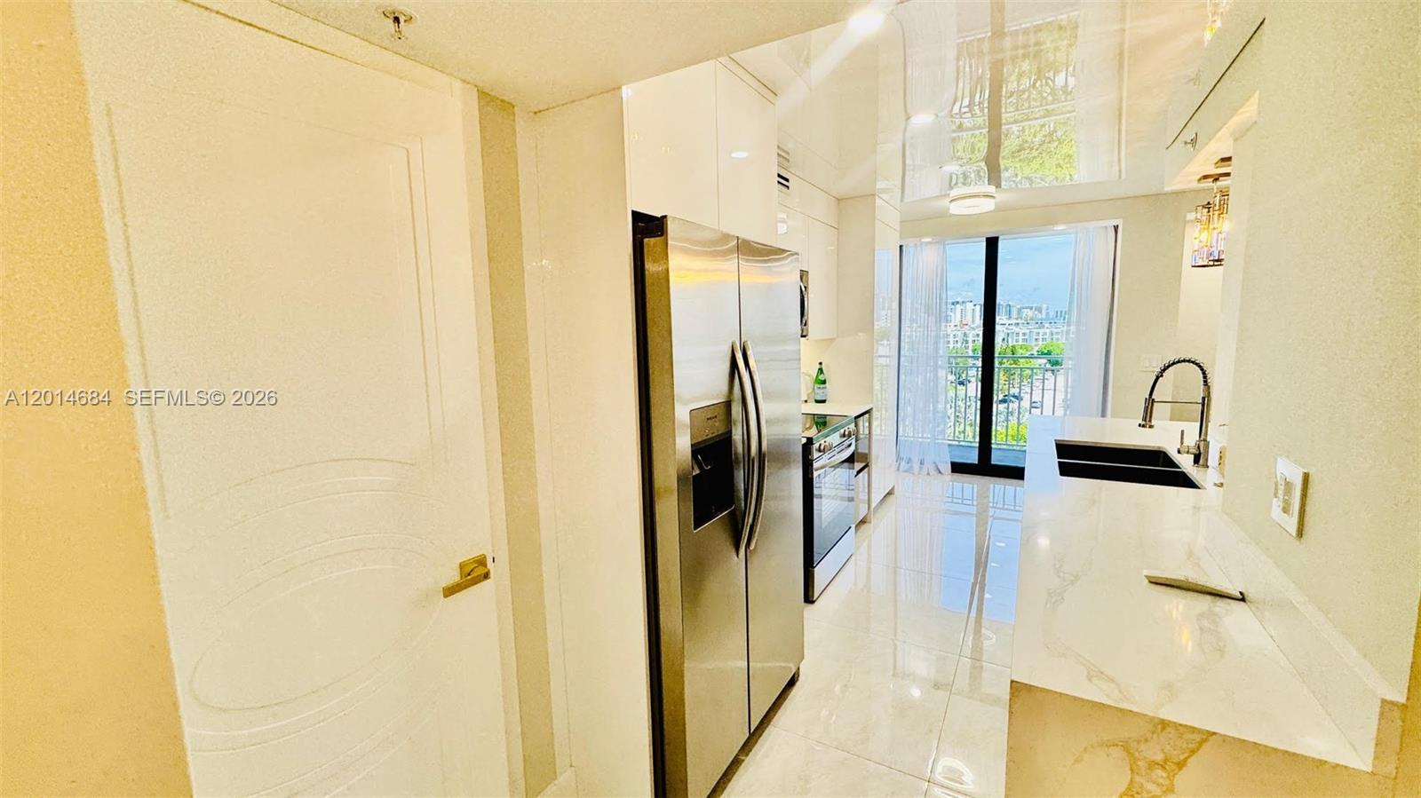 210 174th St #811 Sunny Isles Beach, FL 33160