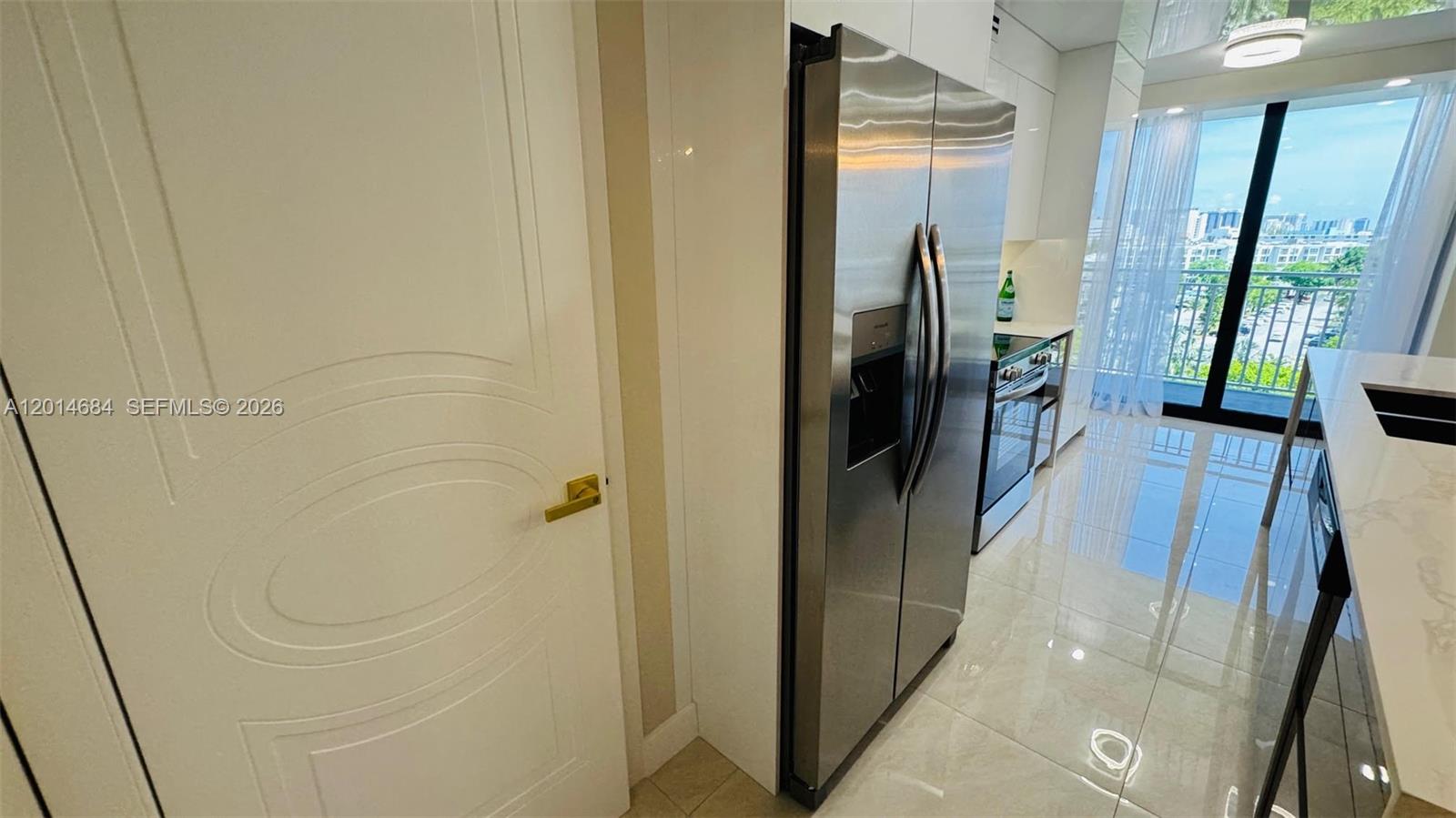 210 174th St #811 Sunny Isles Beach, FL 33160
