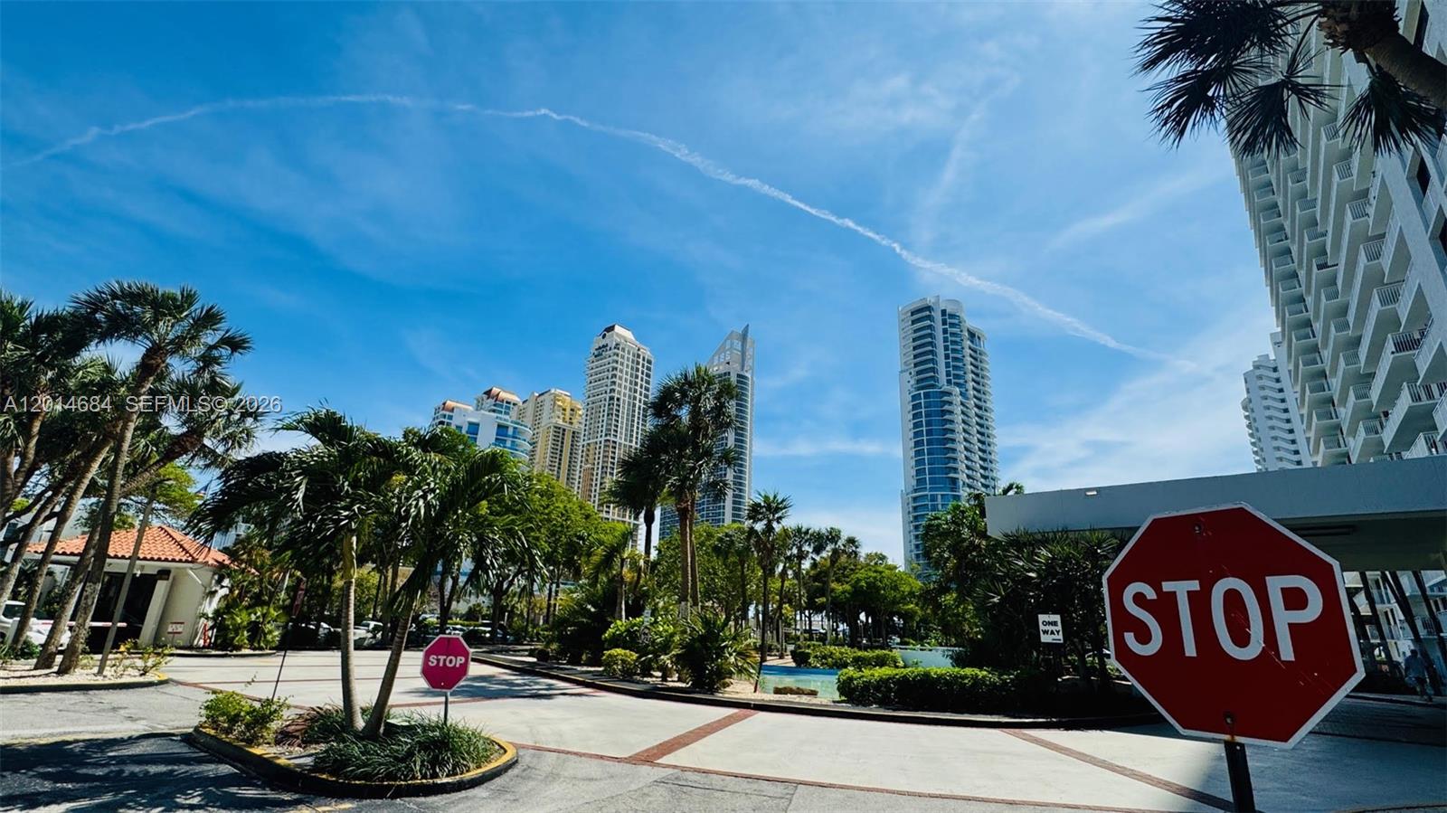 210 174th St #811 Sunny Isles Beach, FL 33160