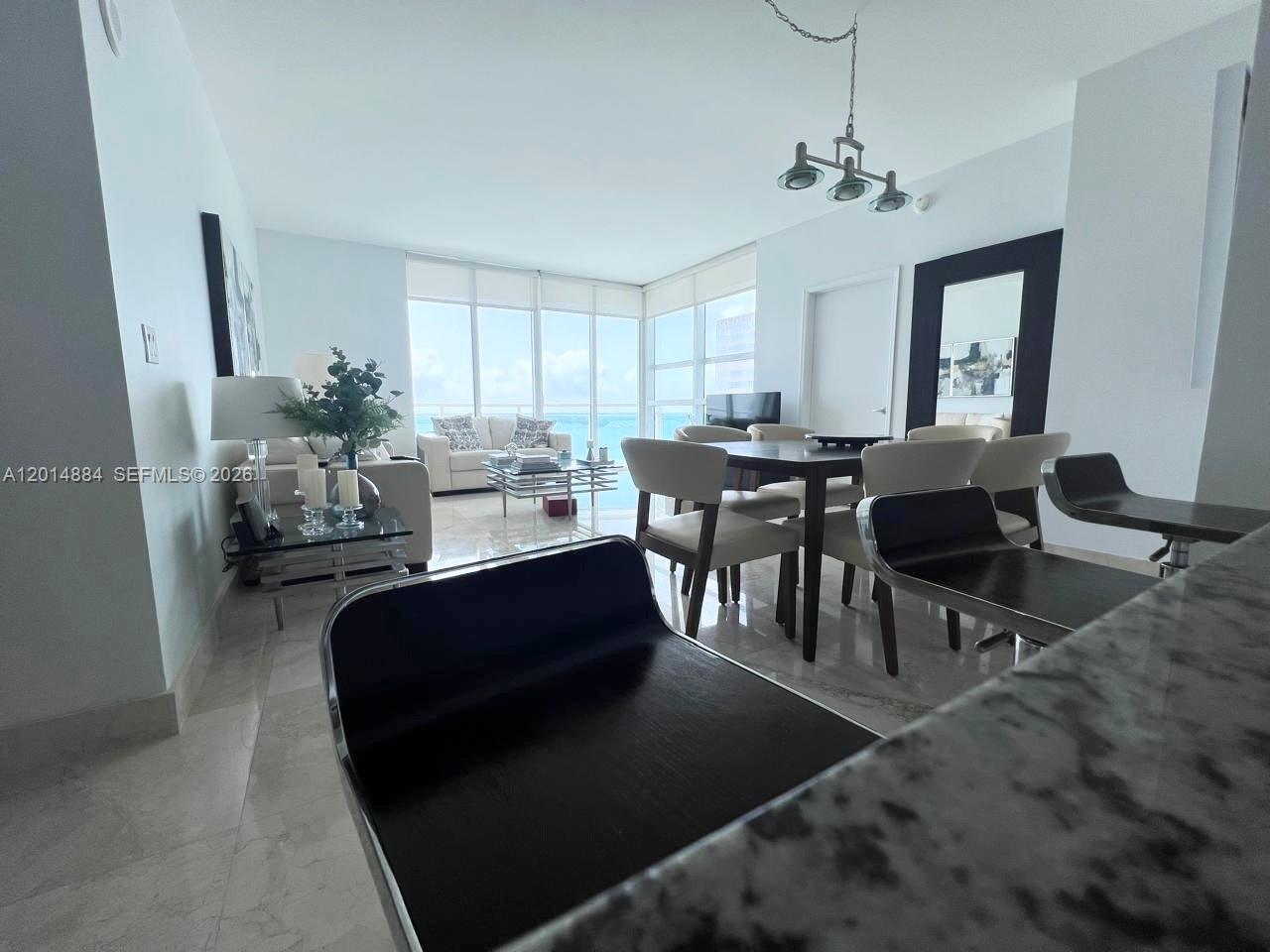 950 Brickell Bay Dr #2711 Miami, FL 33131