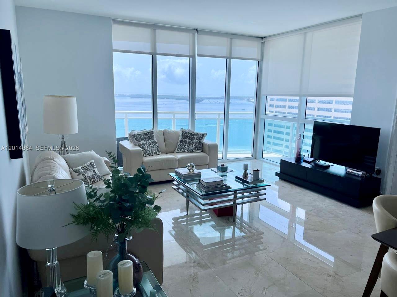 950 Brickell Bay Dr #2711 Miami, FL 33131
