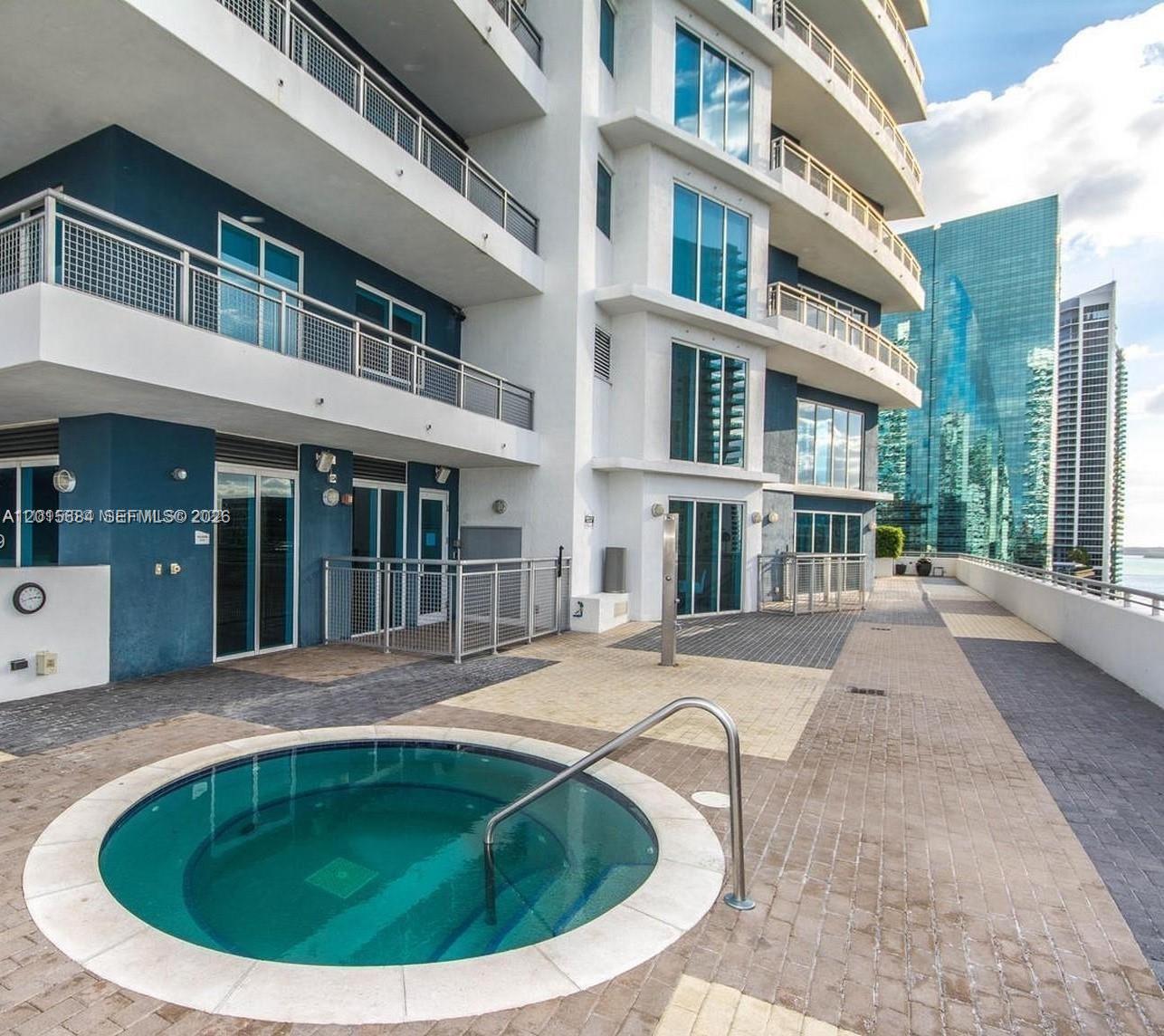 image Infinity at Brickell14