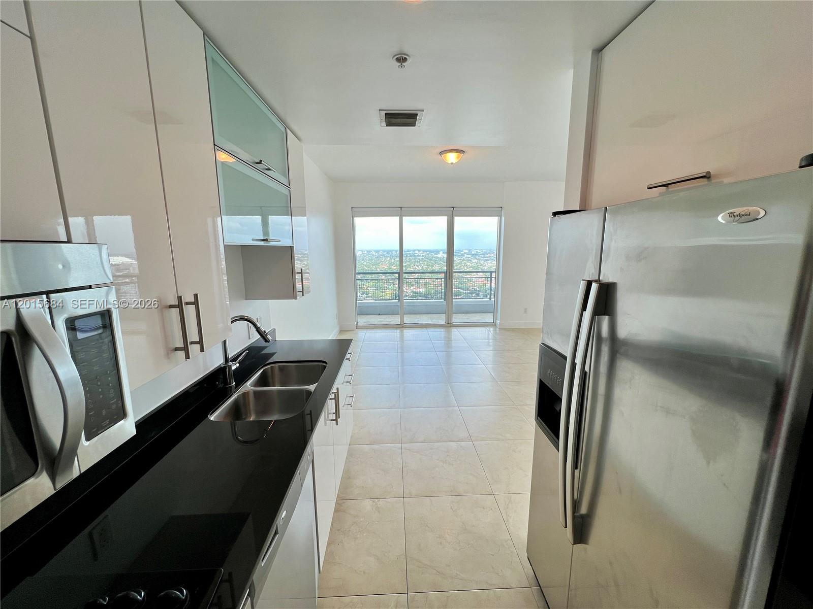 image Infinity at Brickell3