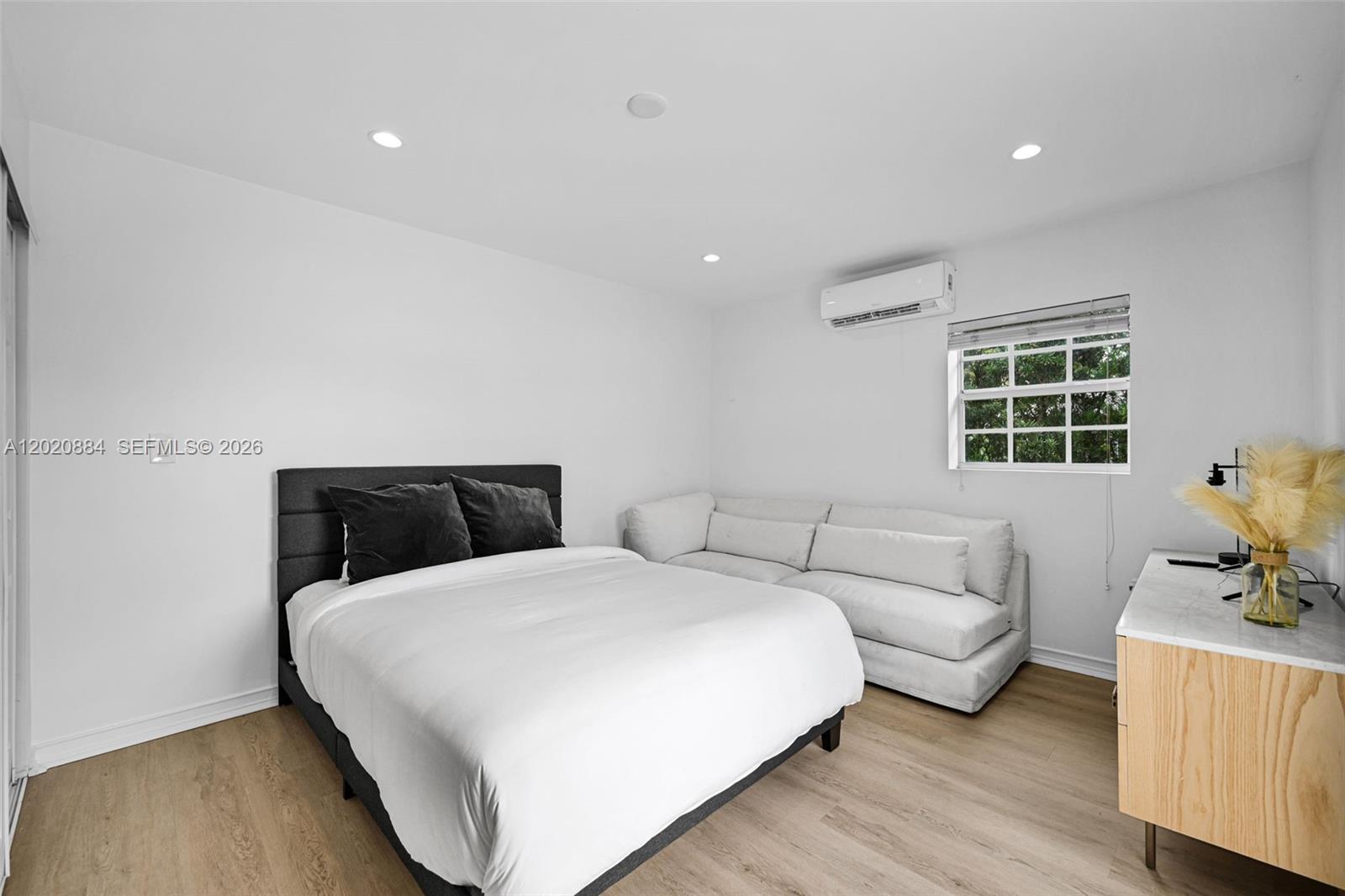 150 NE 50th Ter Miami, FL 33137