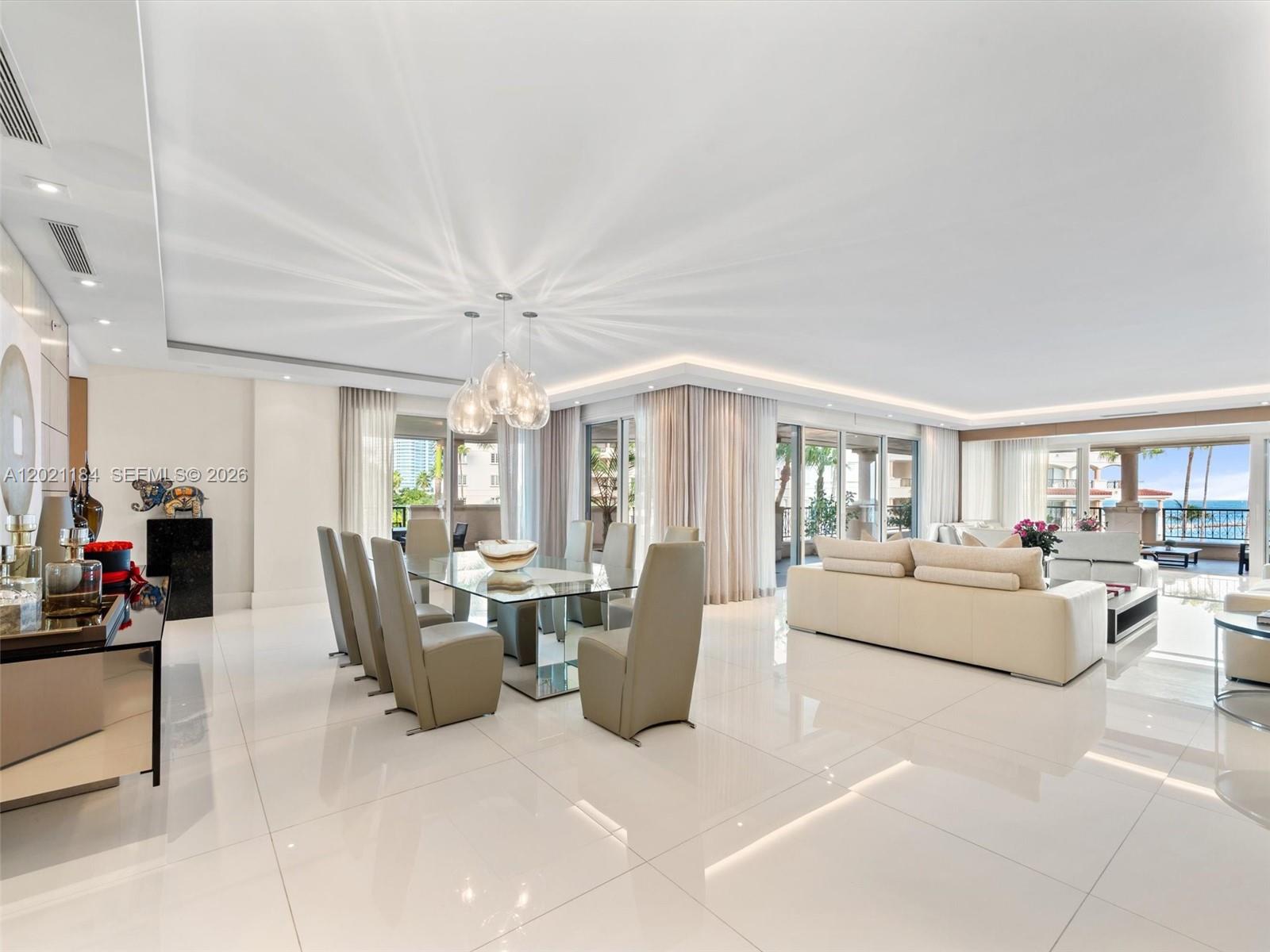 7431 Fisher Is Dr #7431 Miami Beach, FL 33109