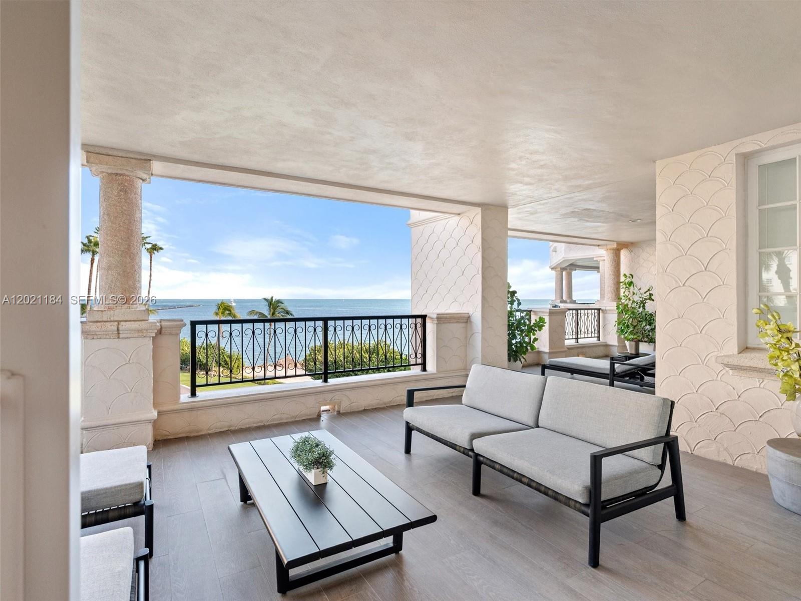 7431 Fisher Is Dr #7431 Miami Beach, FL 33109