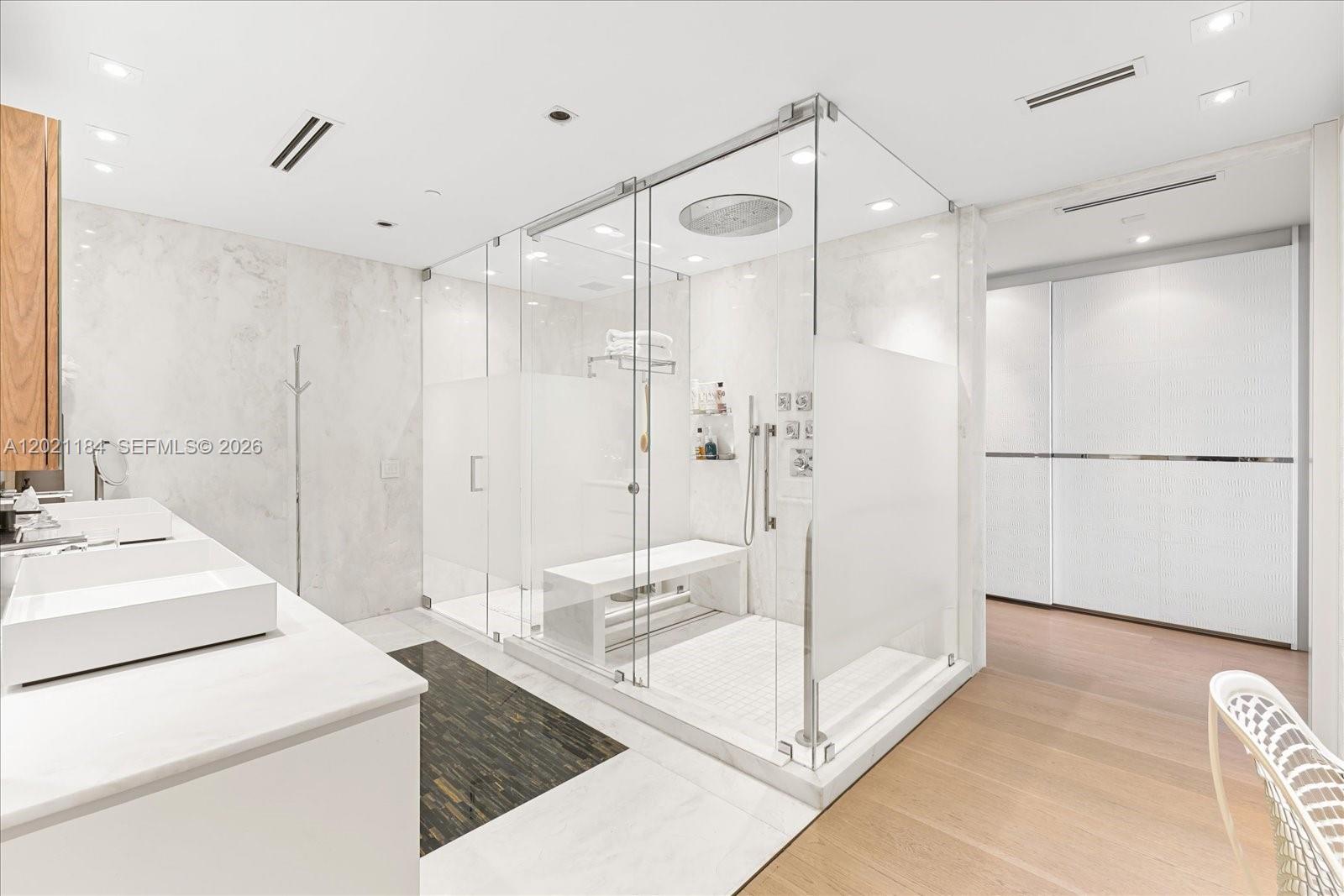 7431 Fisher Is Dr #7431 Miami Beach, FL 33109