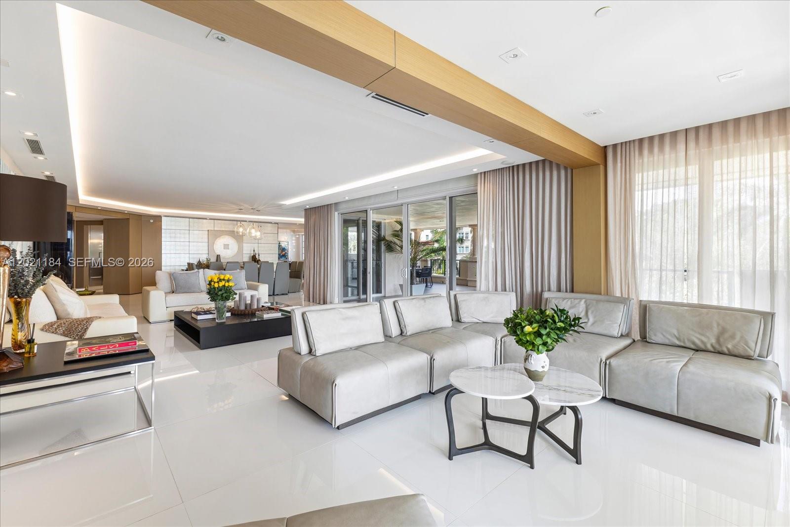7431 Fisher Is Dr #7431 Miami Beach, FL 33109