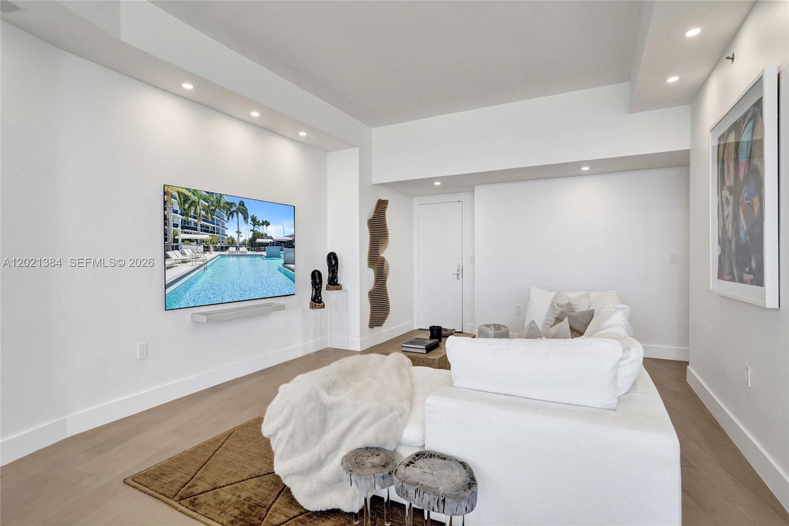 400 Alton Rd #PH11 Miami Beach, FL 33139
