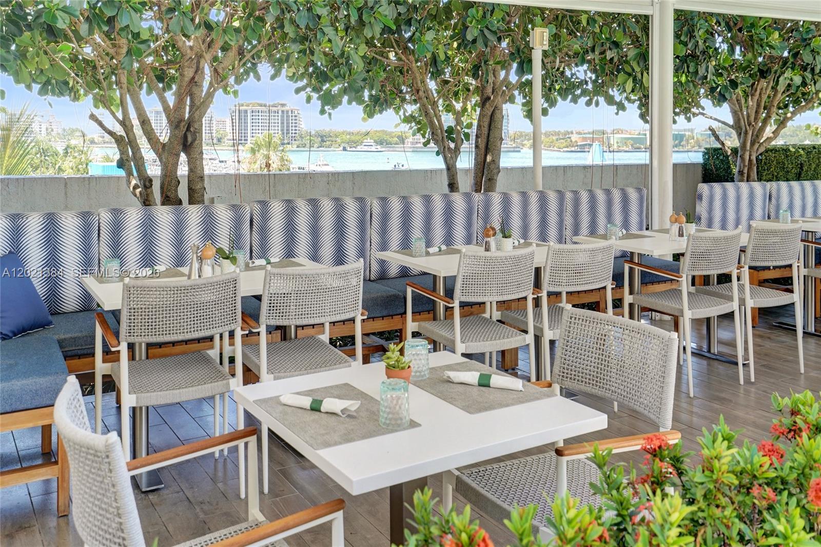 400 Alton Rd #PH11 Miami Beach, FL 33139