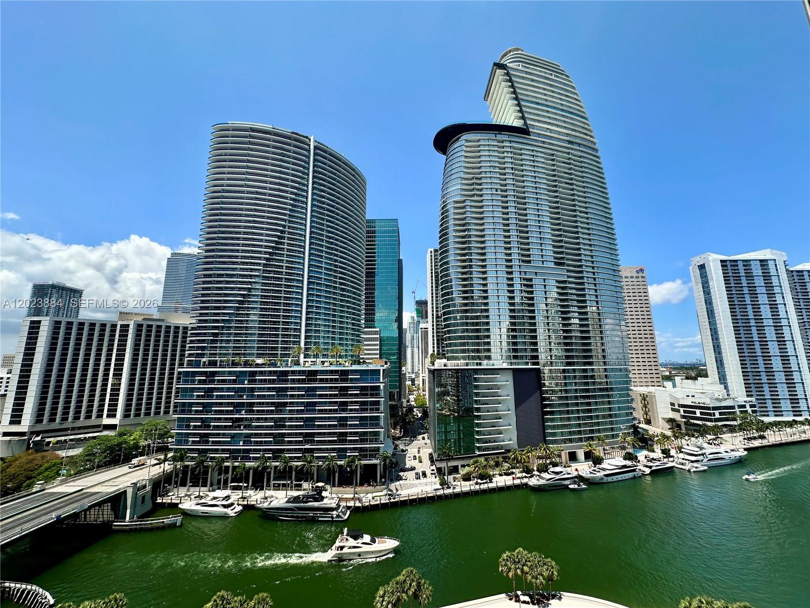image Icon Brickell I0