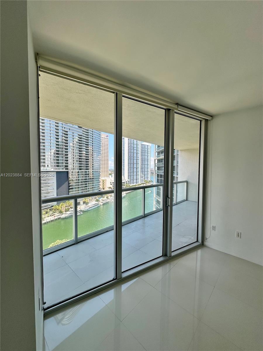 475 Brickell Ave #1614 Miami, FL 33131